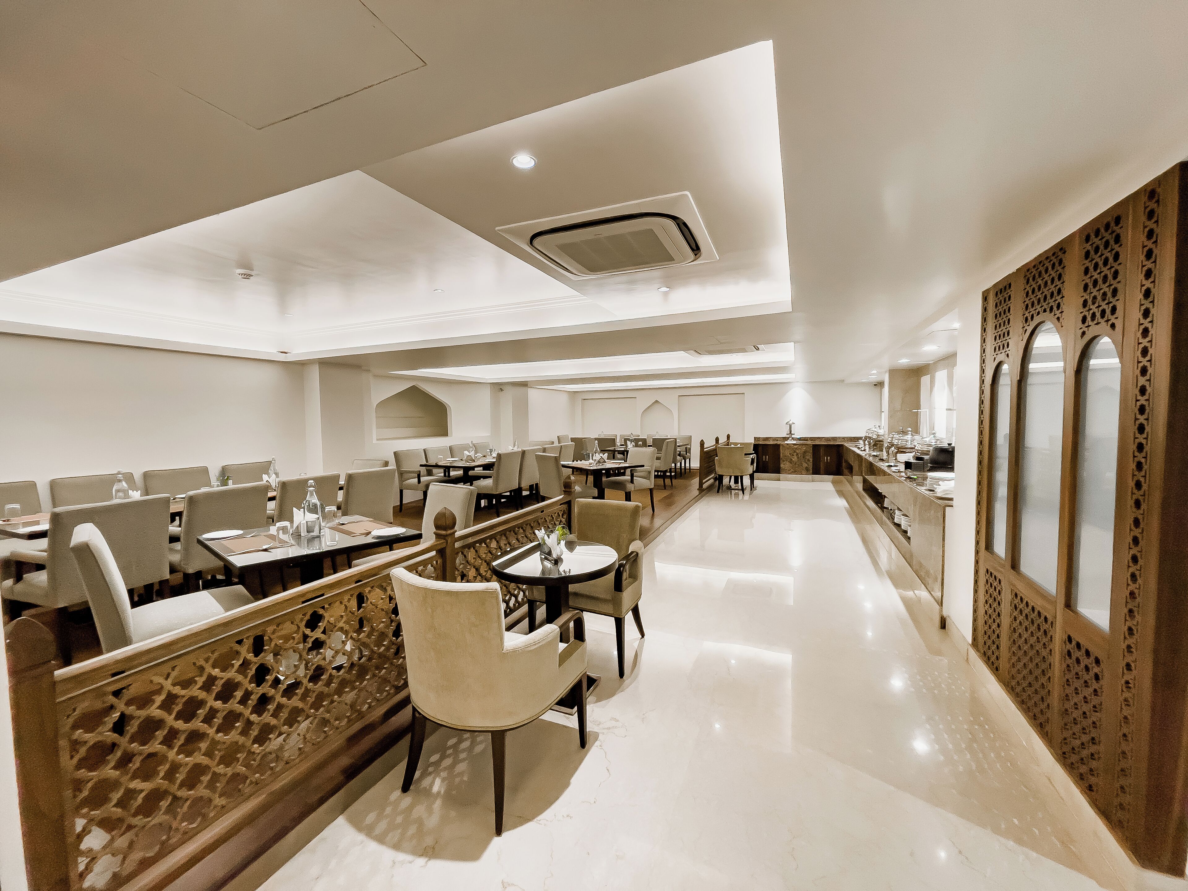 Hotel Paisley Palace