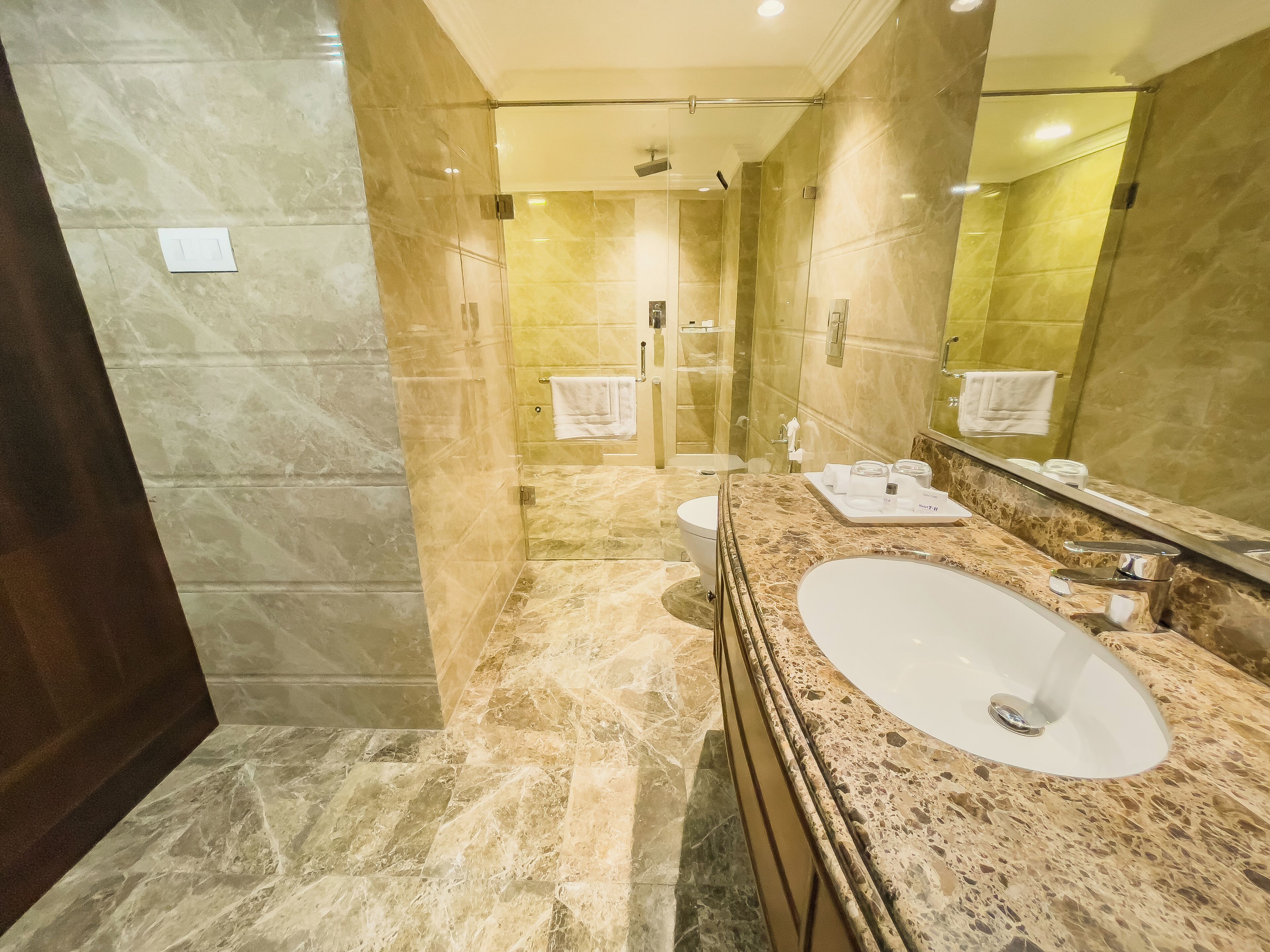 Hotel Paisley Palace