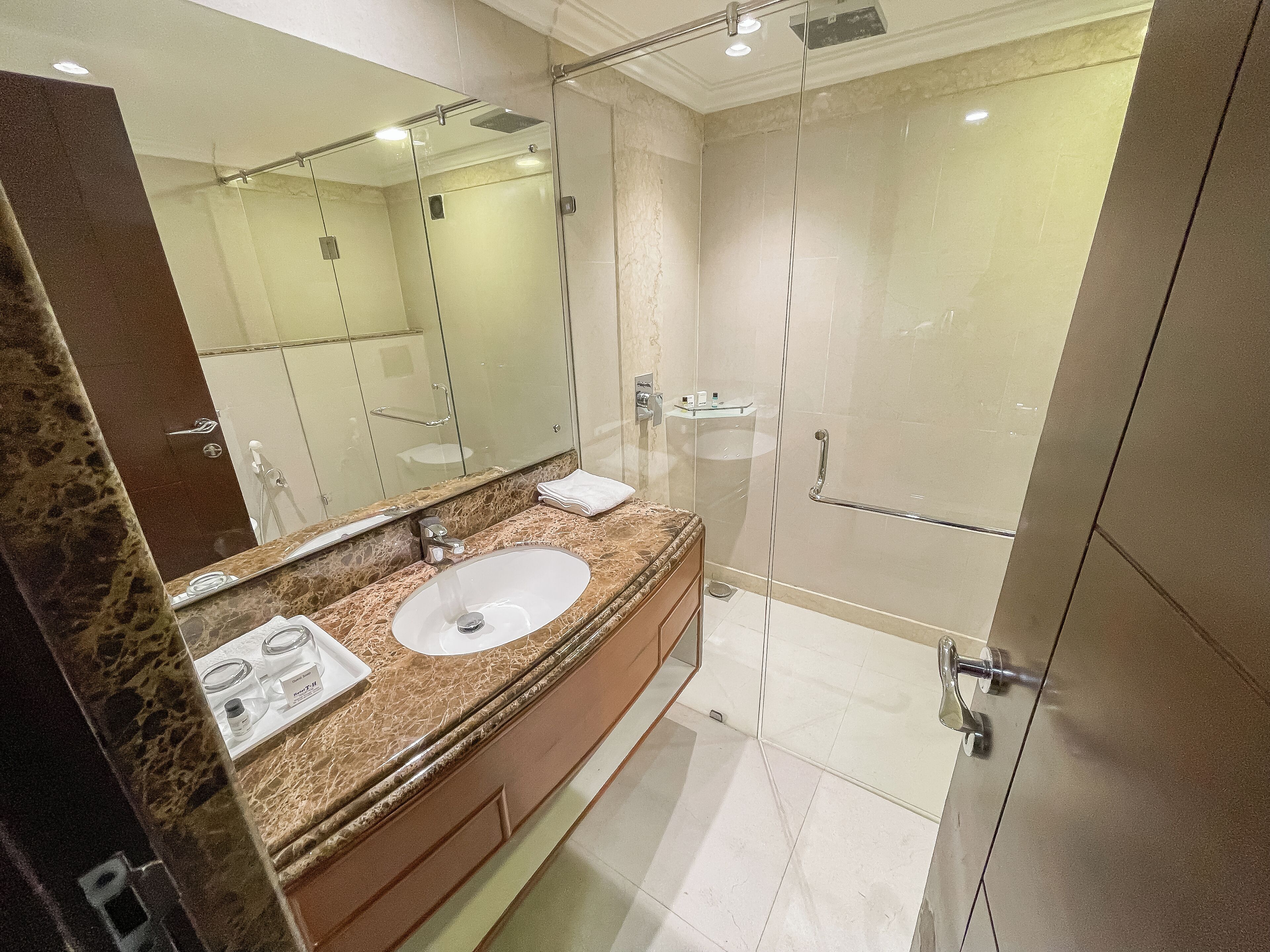 Hotel Paisley Palace