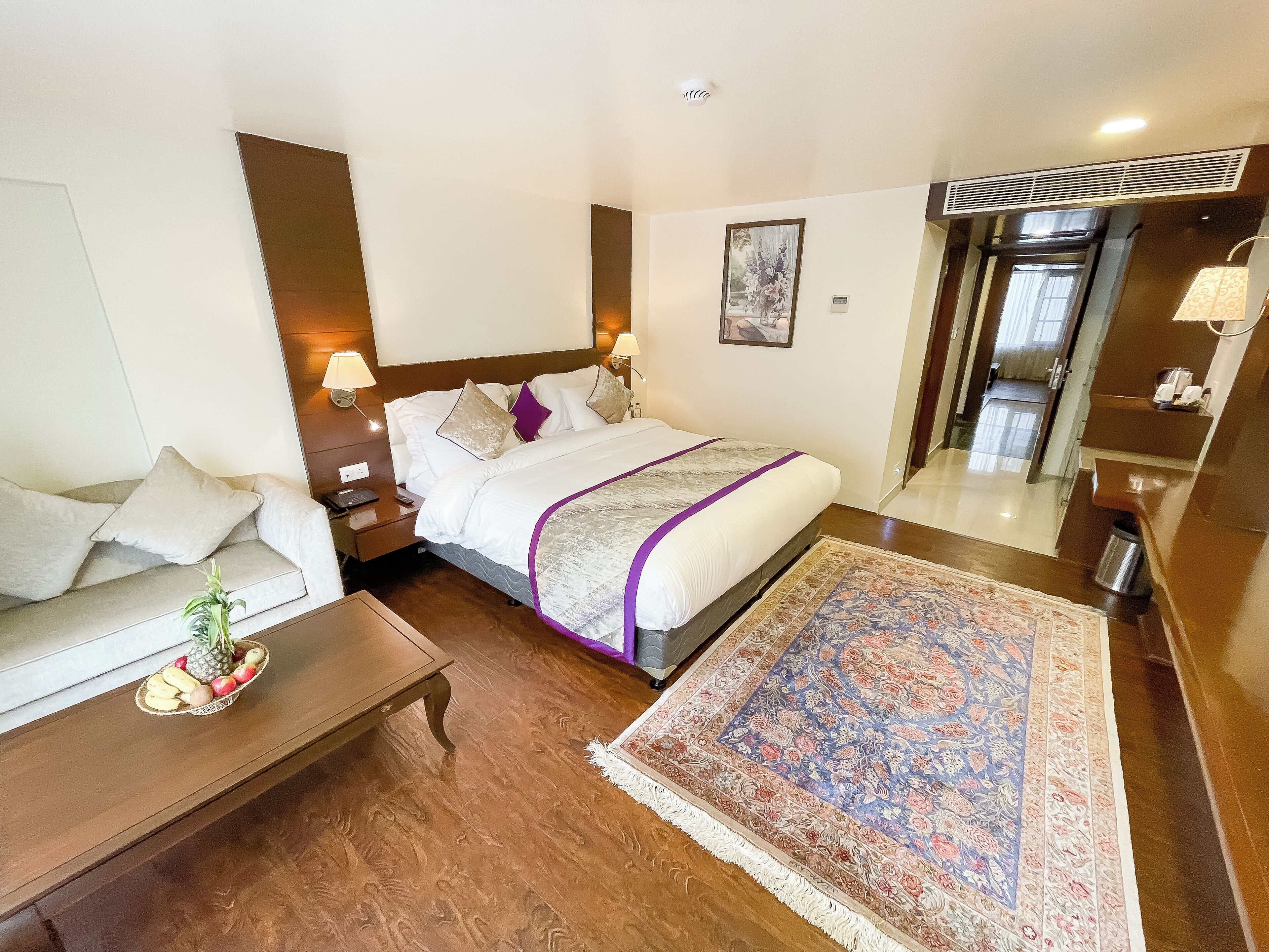 Hotel Paisley Palace