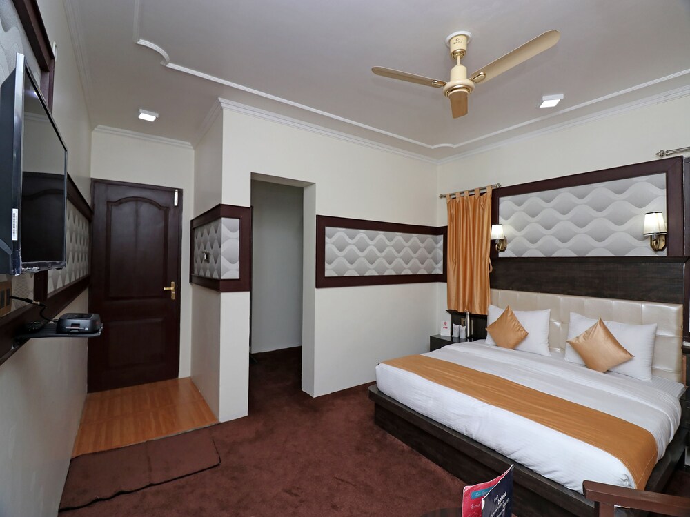 Hotel Shree Mazda by OYO