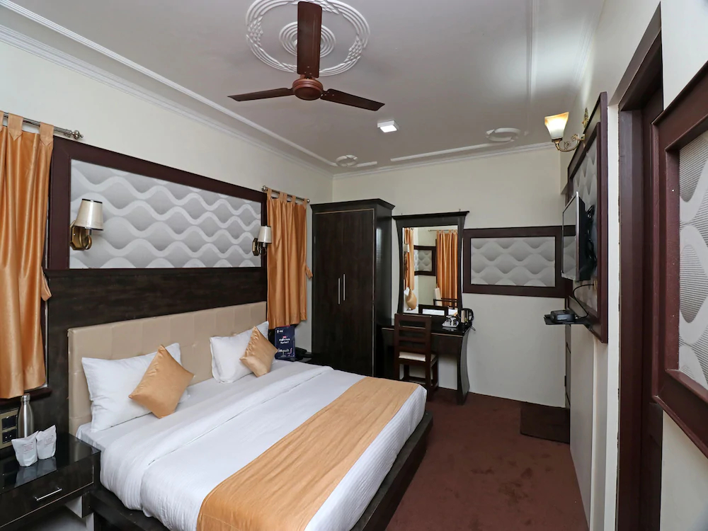 Hotel Shree Mazda by OYO