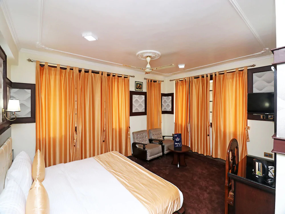 Hotel Shree Mazda by OYO