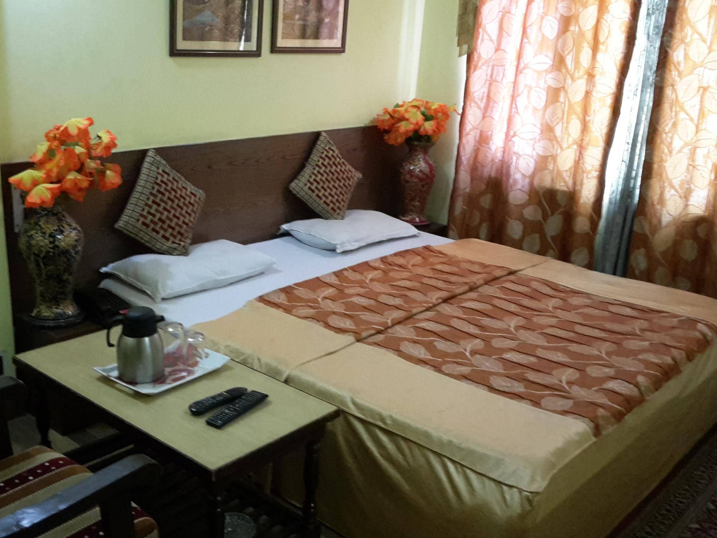 Hotel Star of Kashmir