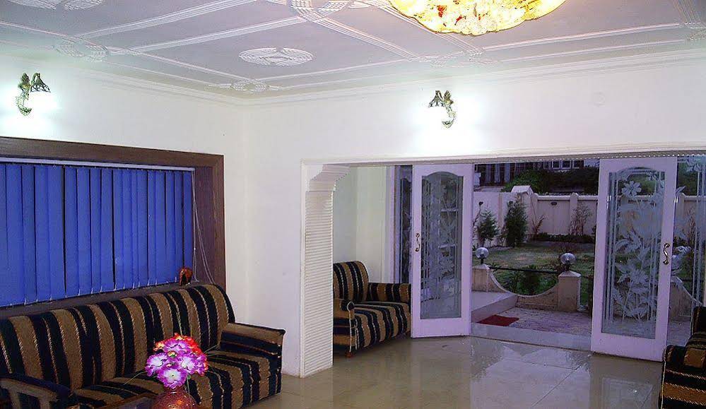 Hotel Star of Kashmir