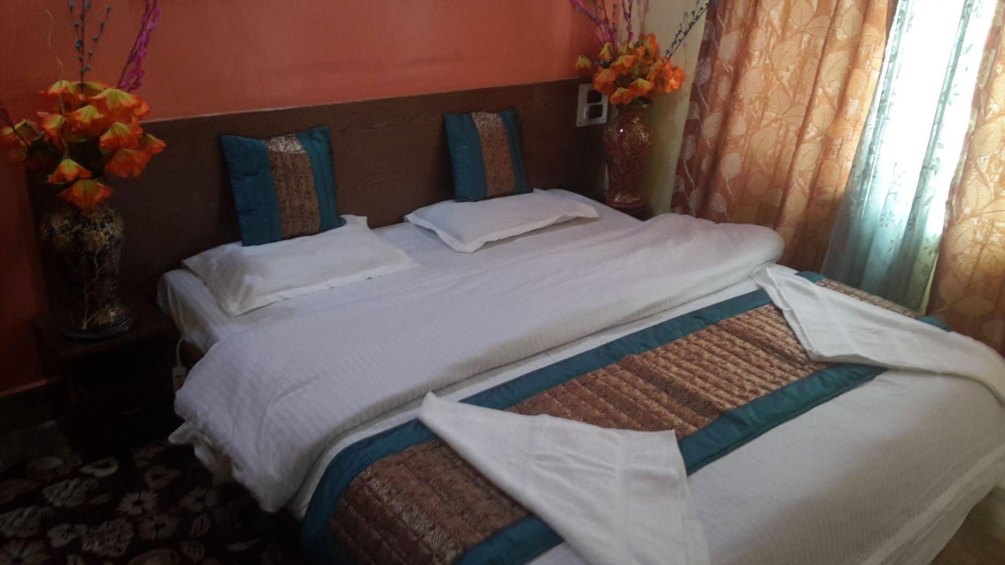 Hotel Star of Kashmir