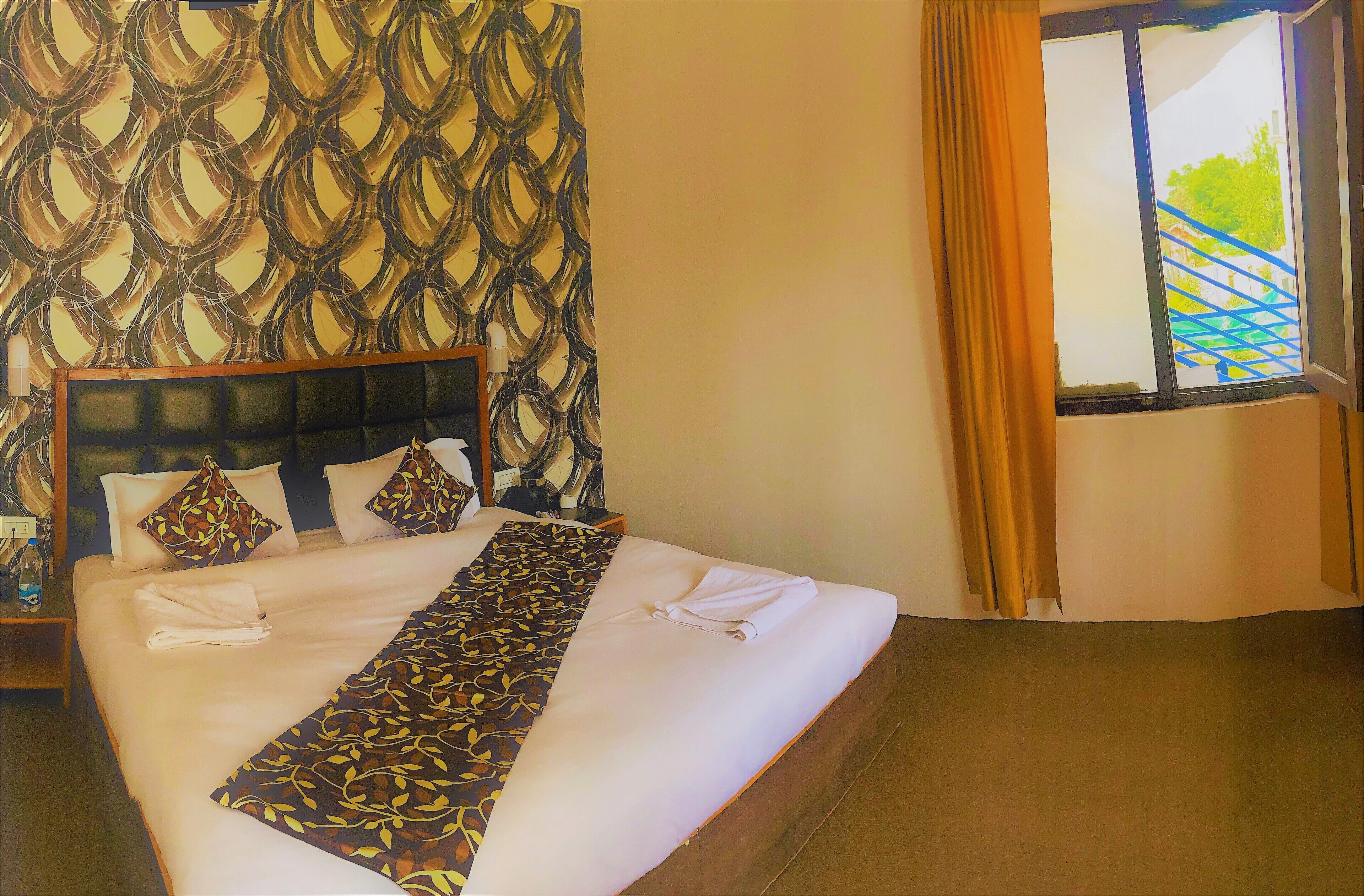 Kashmir Holiday Resort