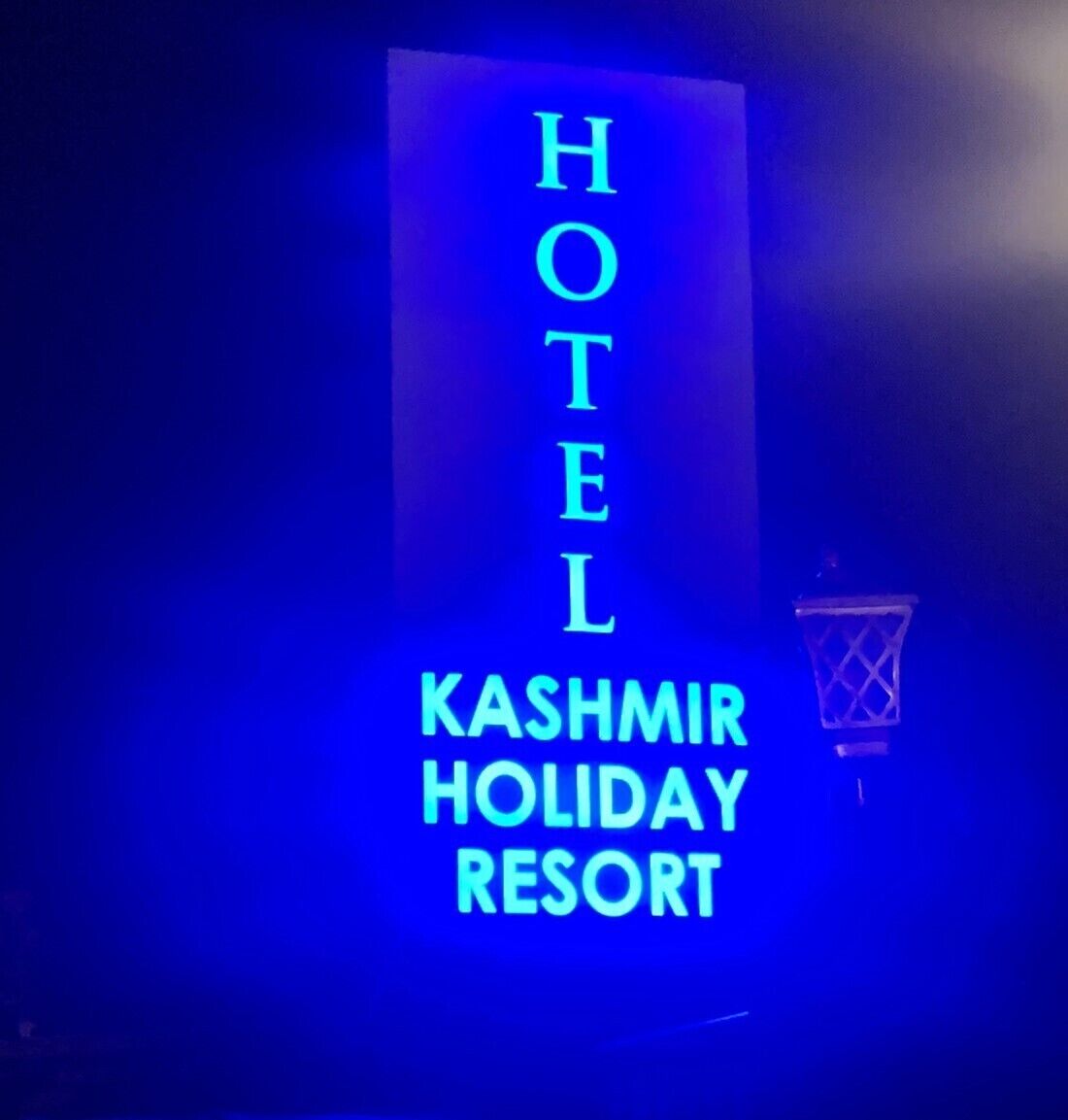Kashmir Holiday Resort