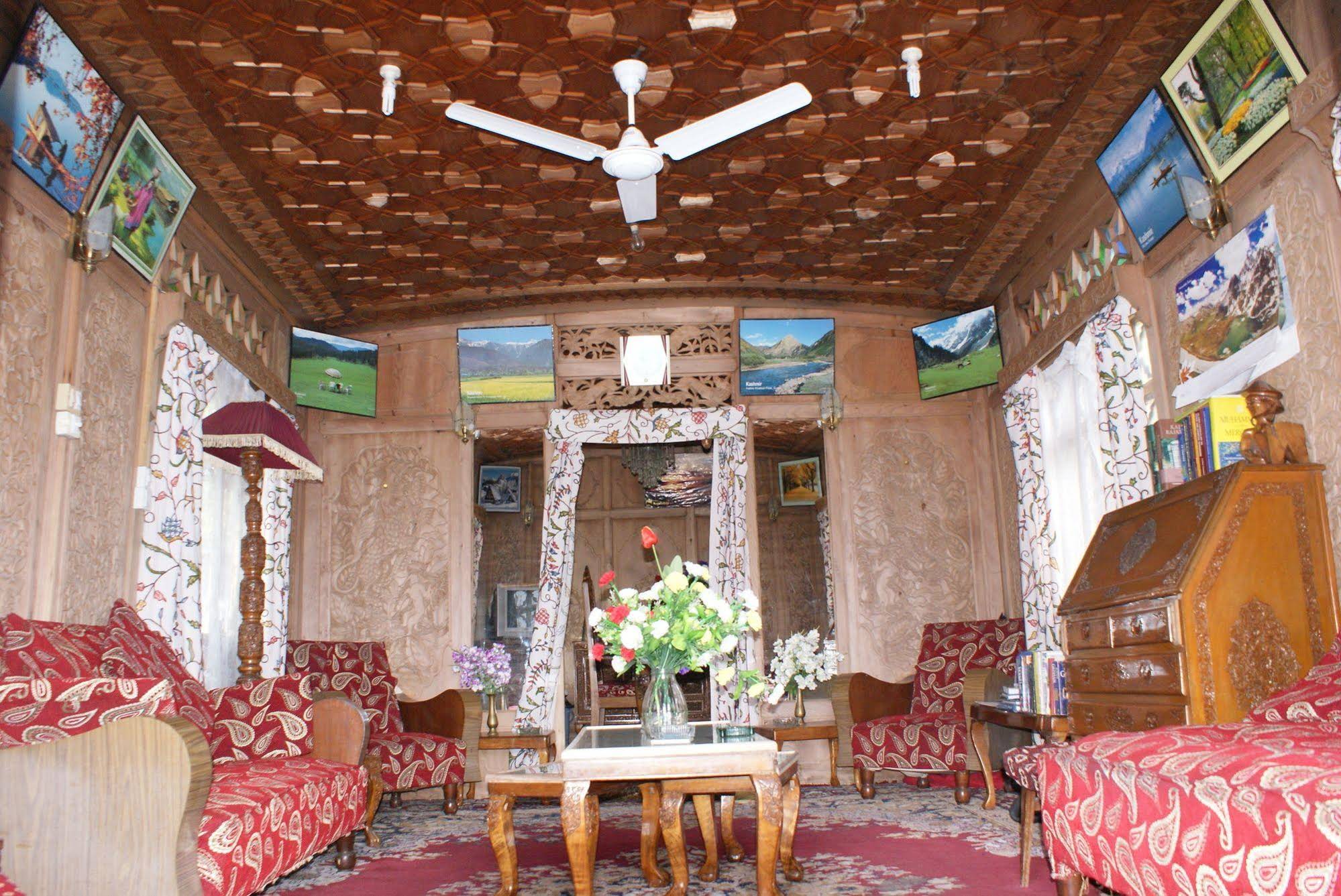 New Bul Bul Houseboat