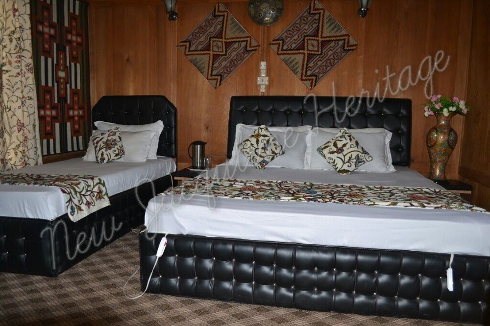 New Jacquline Heritage Houseboats