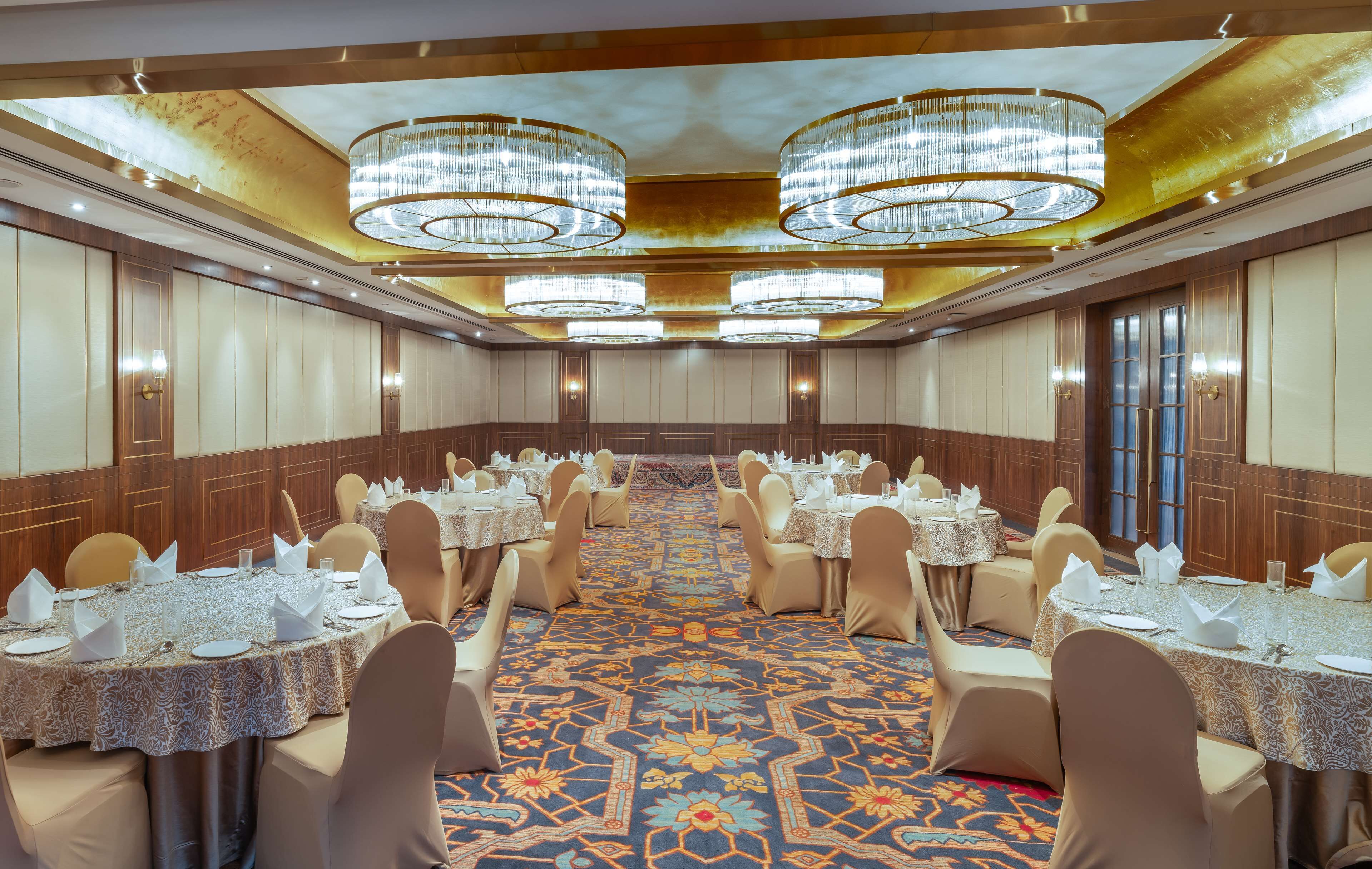 Radisson Collection Hotel & Spa Riverfront Srinagar