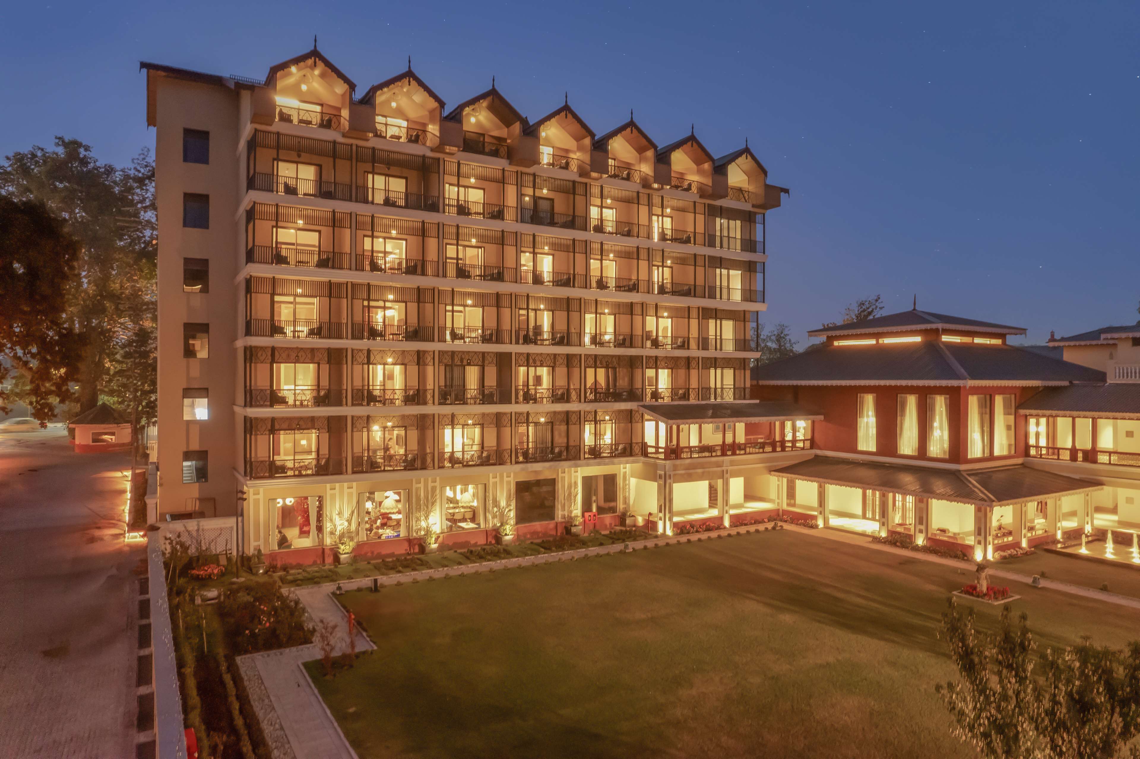 Radisson Collection Hotel & Spa Riverfront Srinagar
