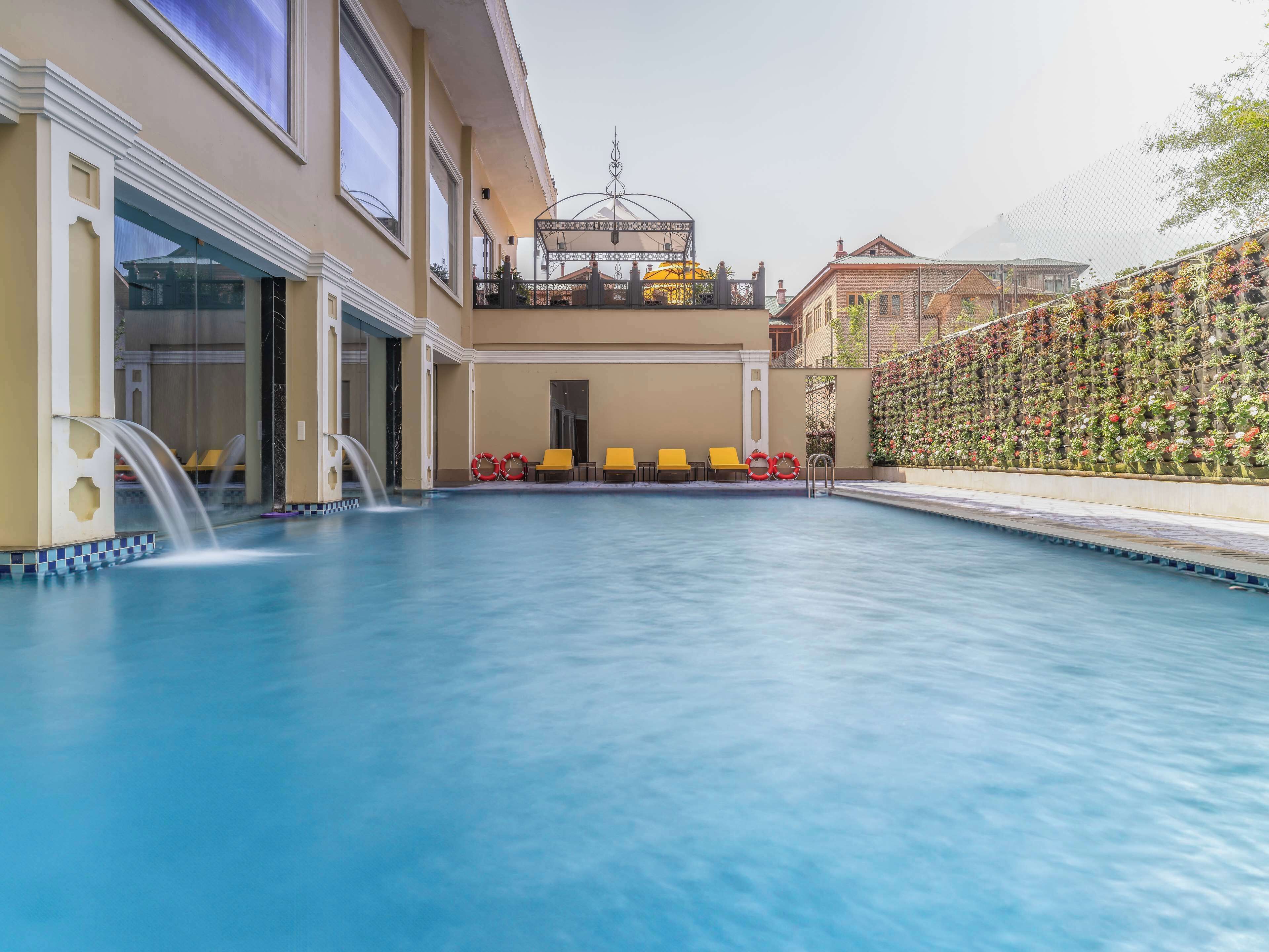 Radisson Collection Hotel & Spa Riverfront Srinagar