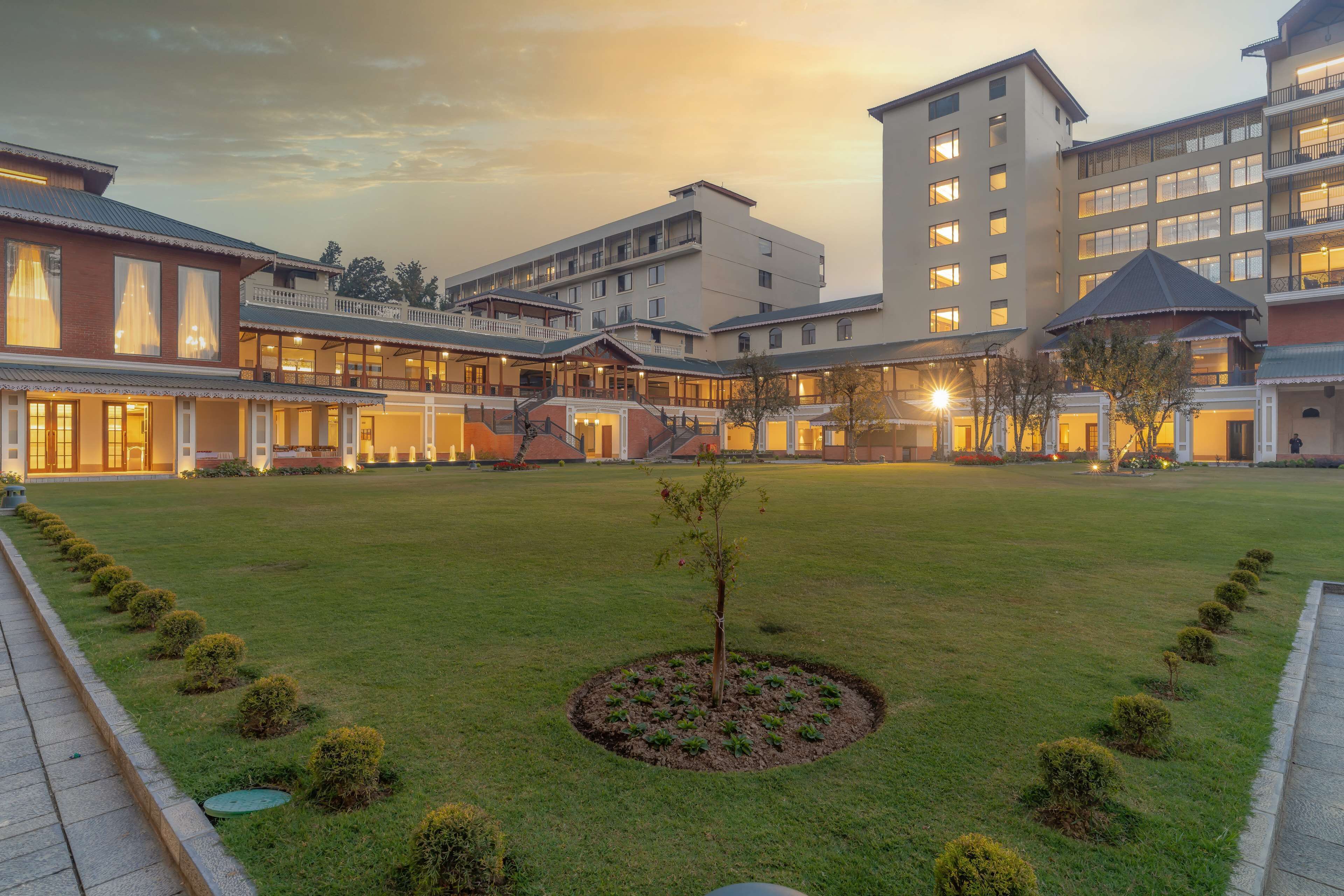 Radisson Collection Hotel & Spa Riverfront Srinagar