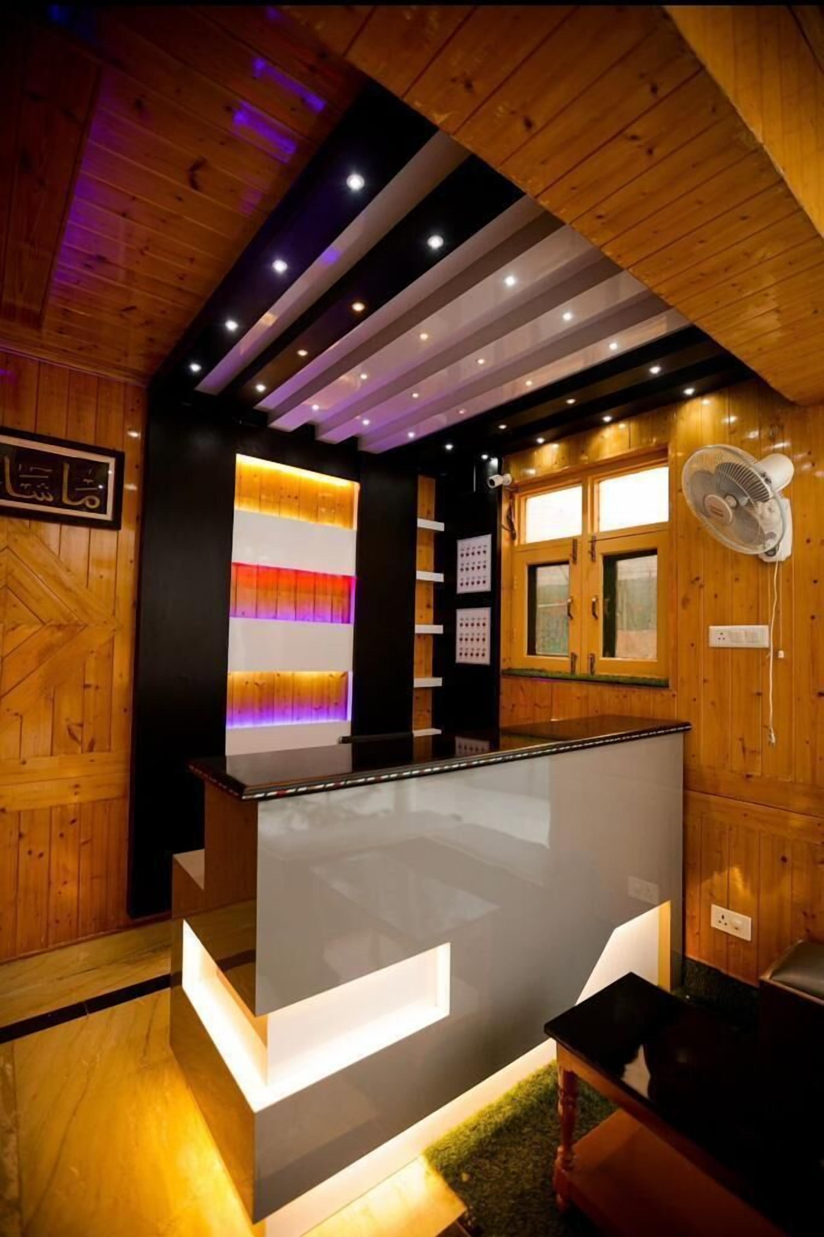 Seven Hills Hotel