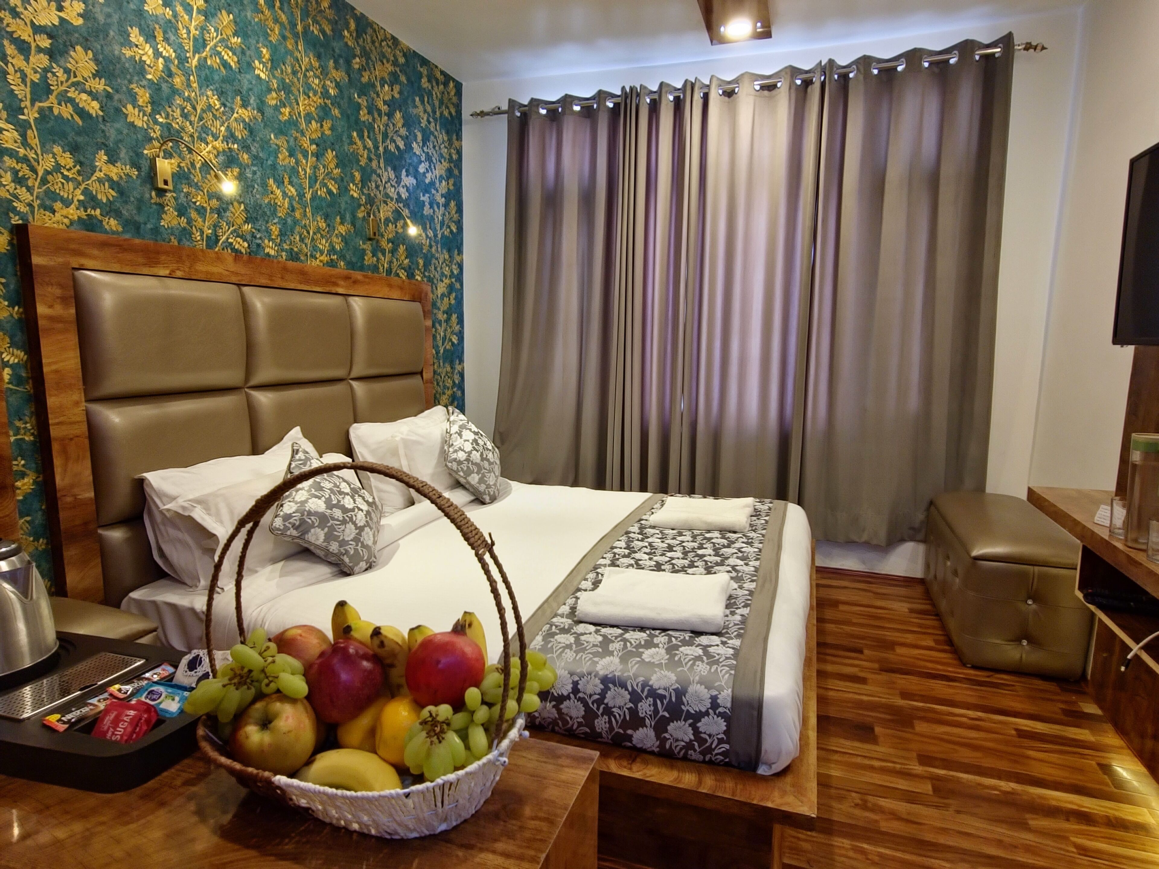 Seven Hills Hotel
