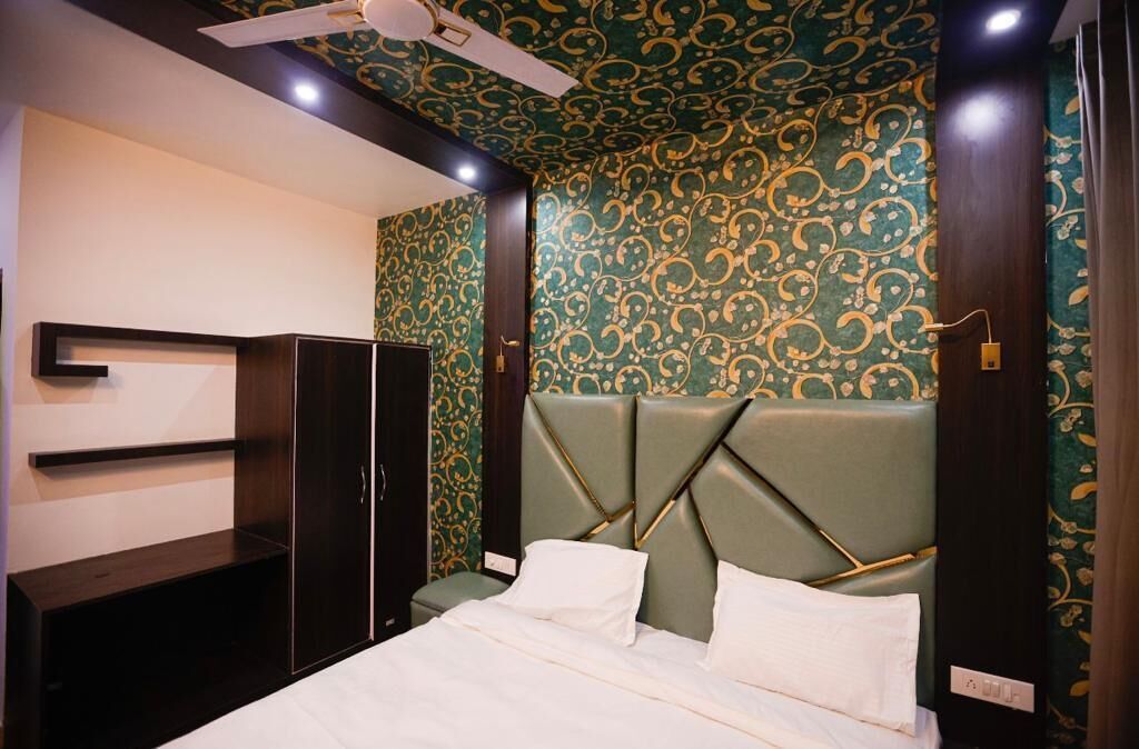 Seven Hills Hotel