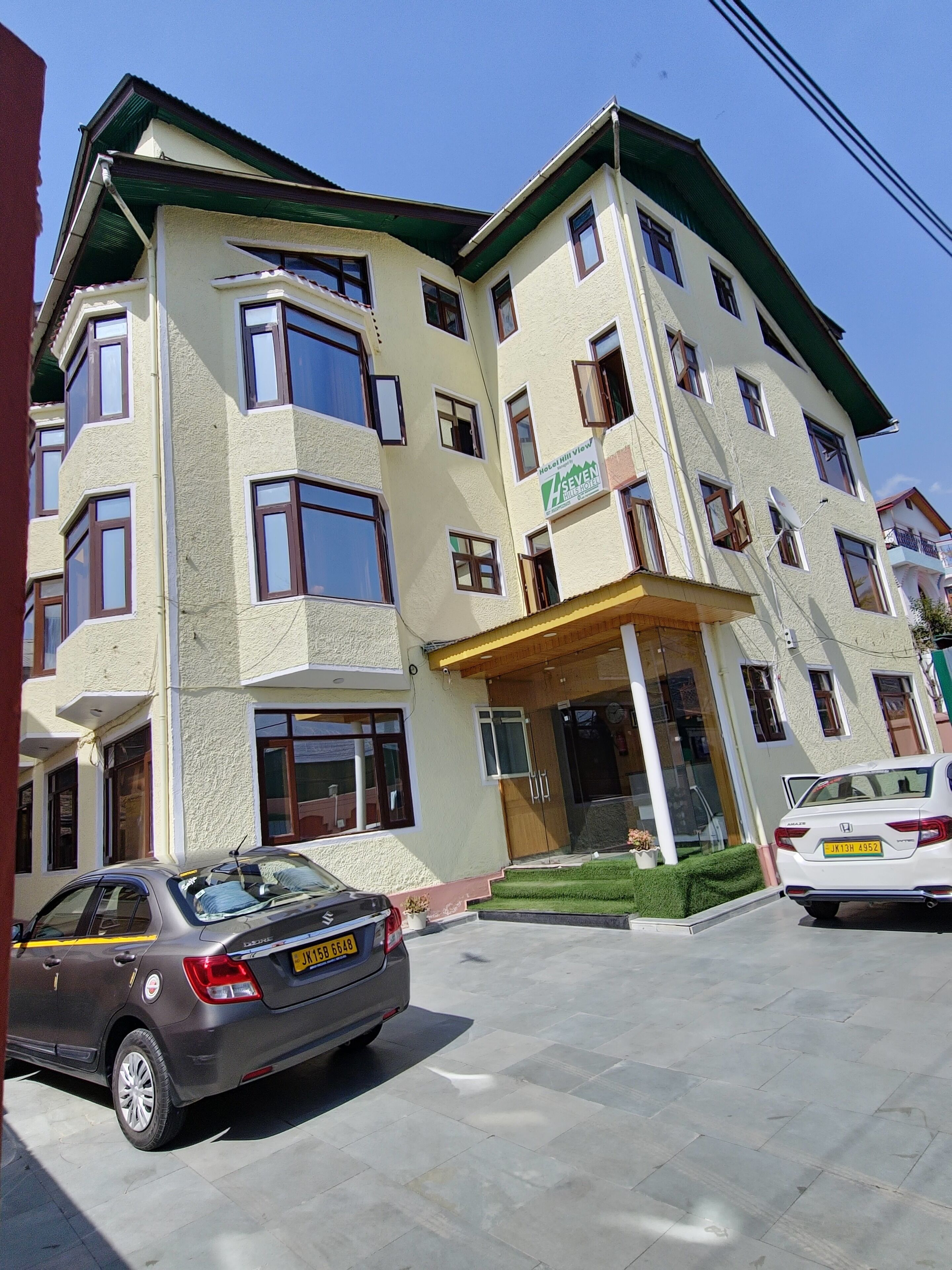Seven Hills Hotel