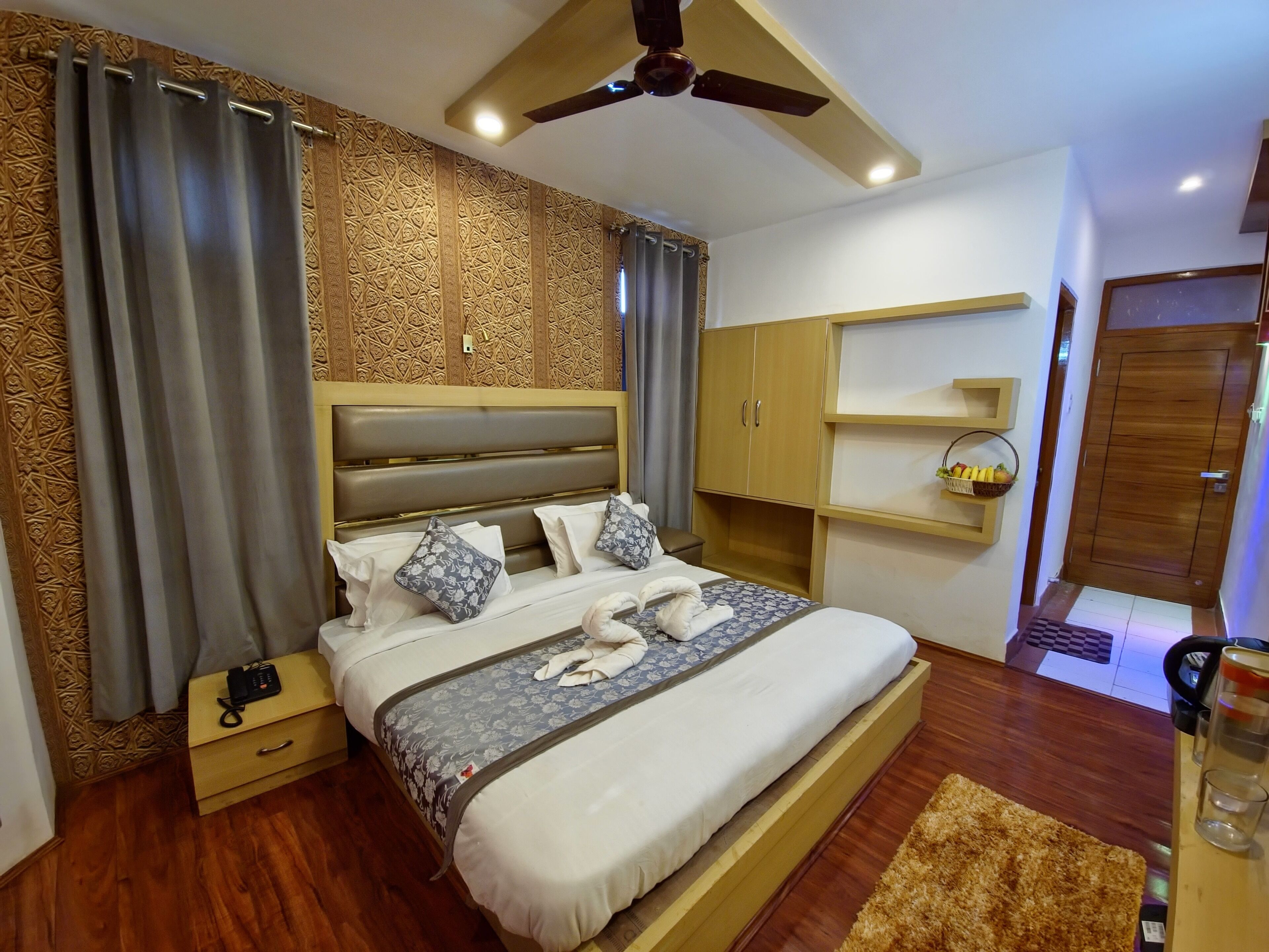 Seven Hills Hotel