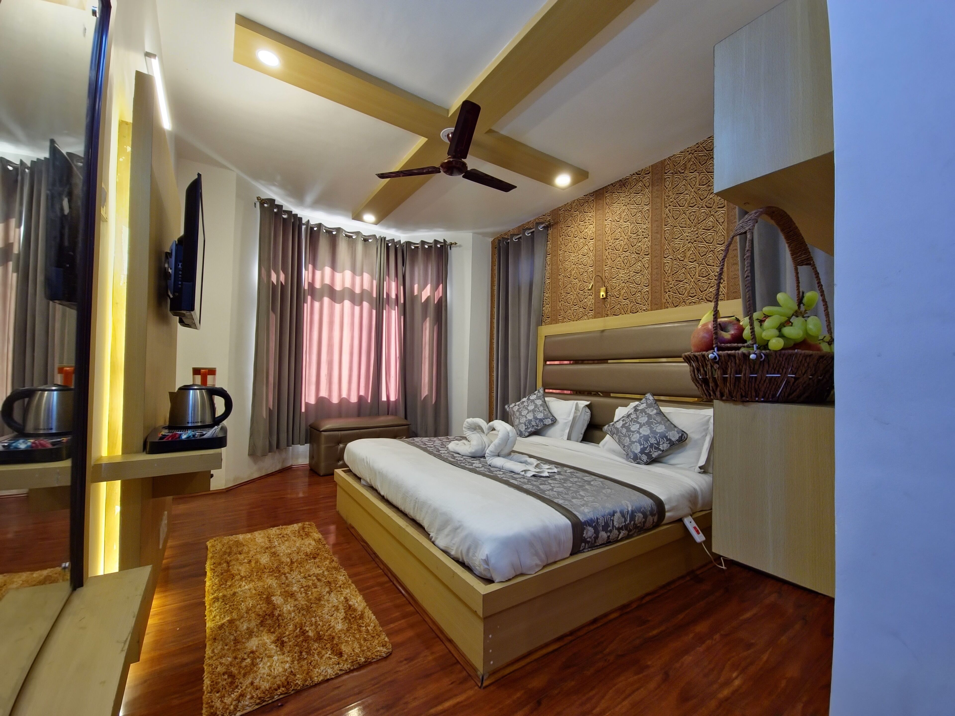 Seven Hills Hotel