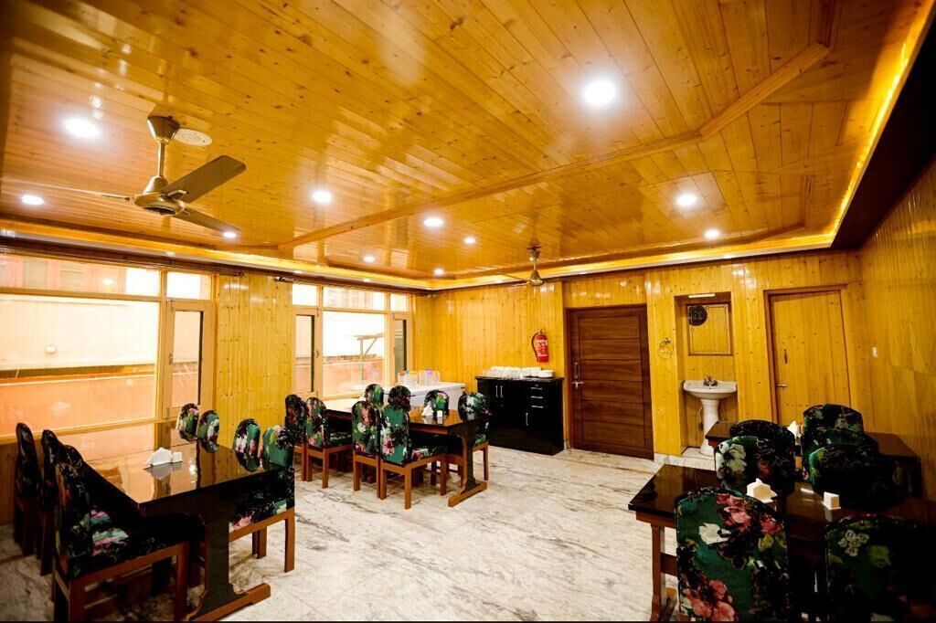 Seven Hills Hotel