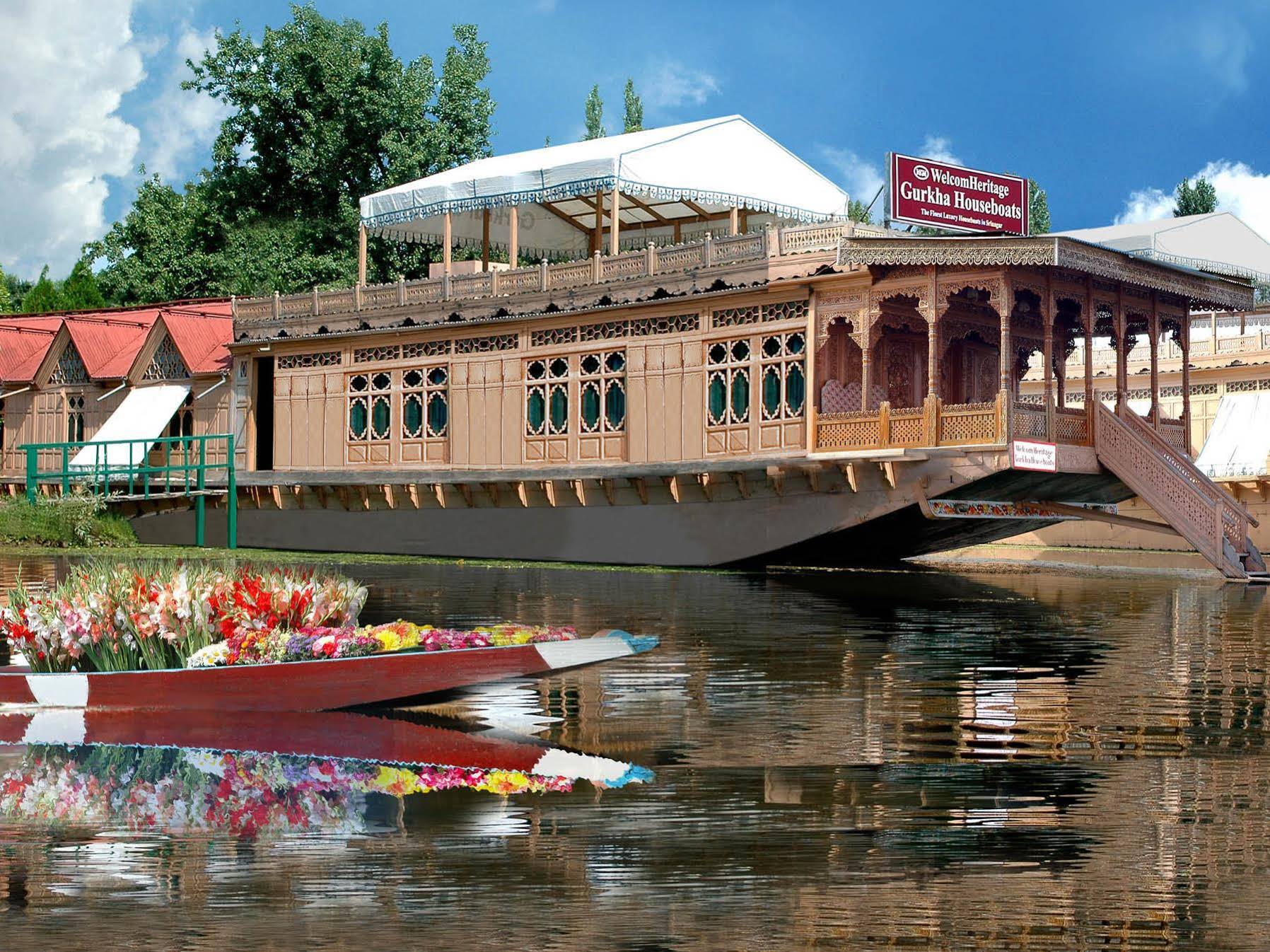 Welcom Heritage Gurkha Houseboats