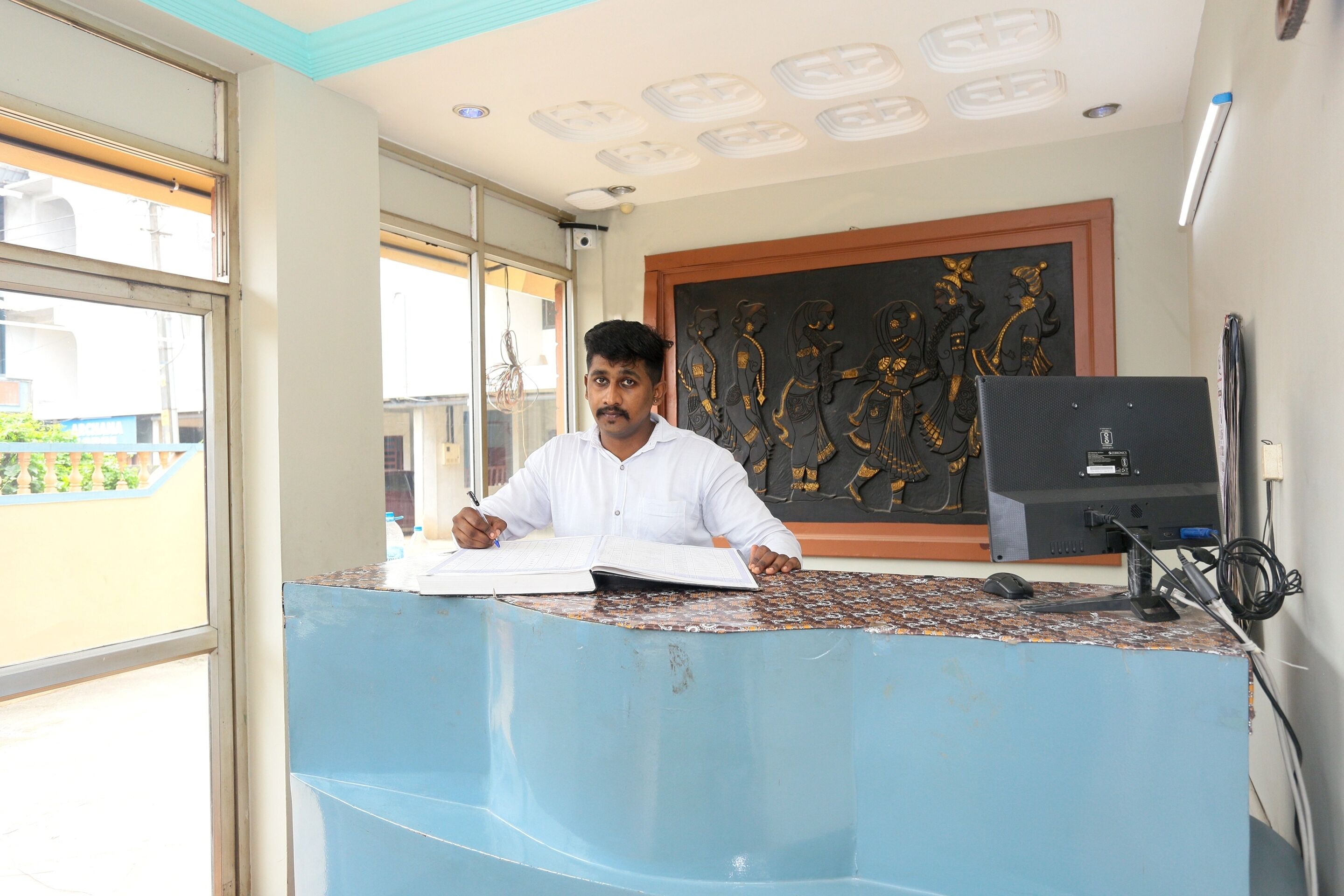 Kaveri Tourist Home by OYO Rooms