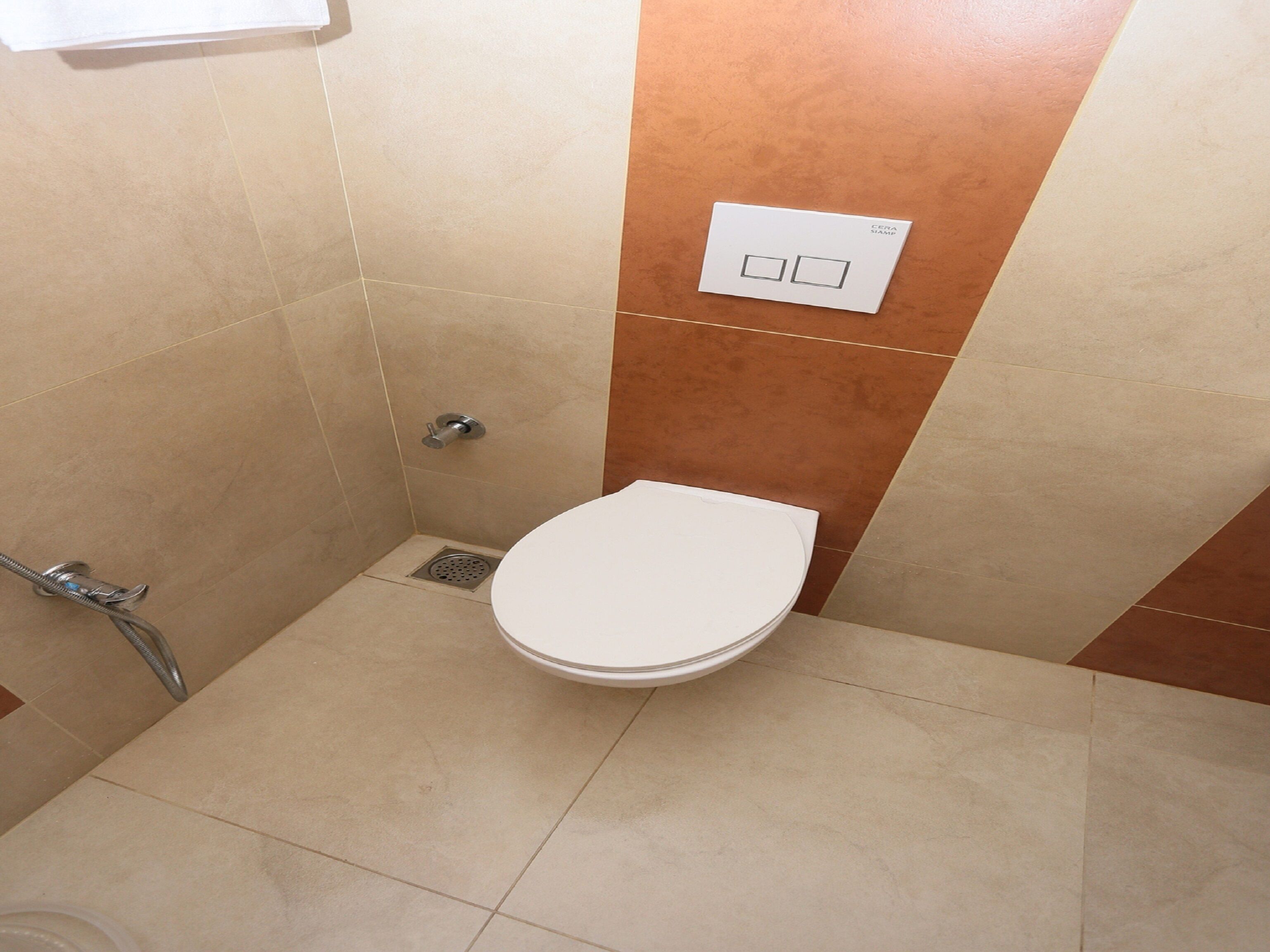 Kaveri Tourist Home by OYO Rooms