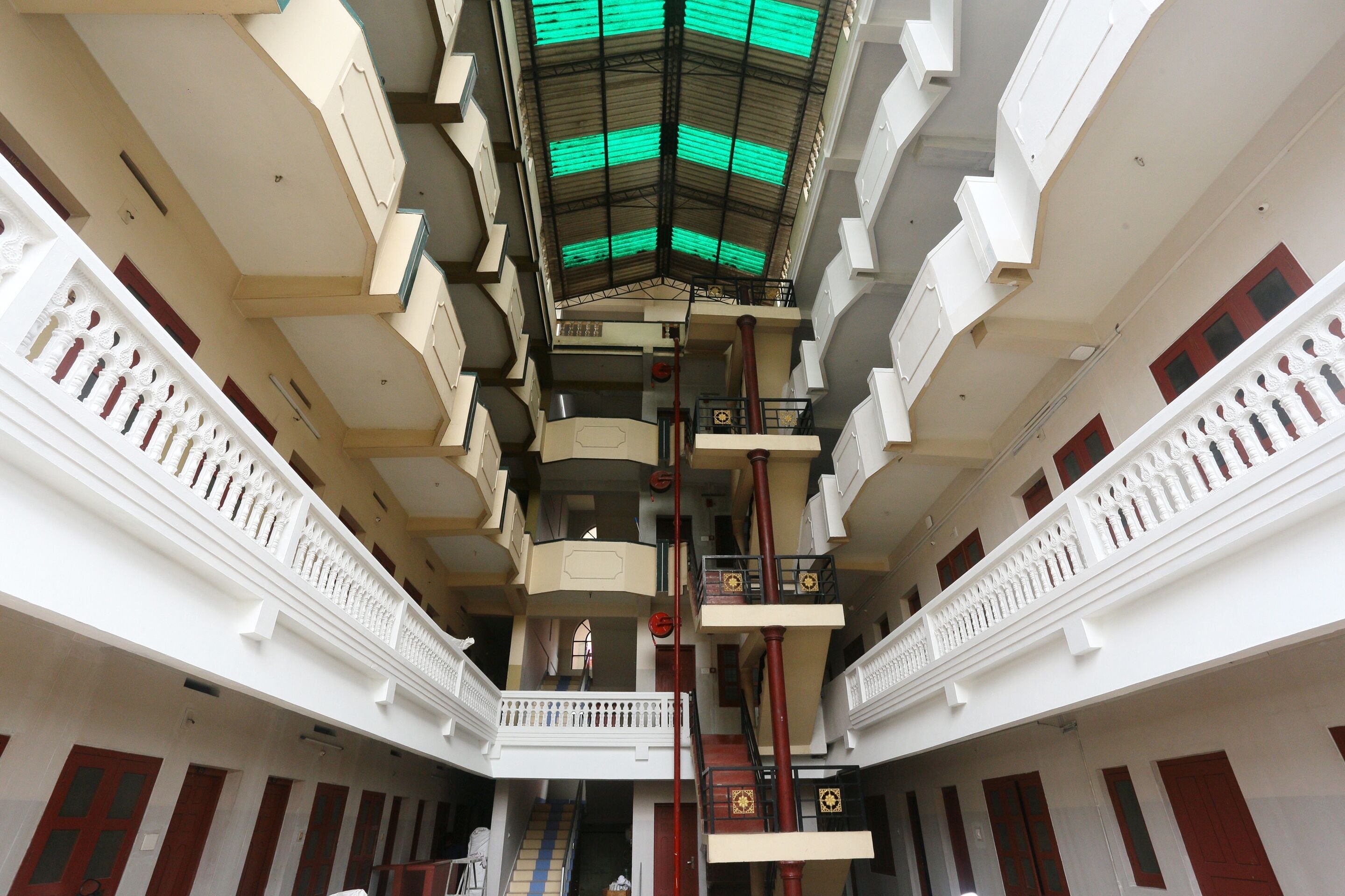 Kaveri Tourist Home by OYO Rooms