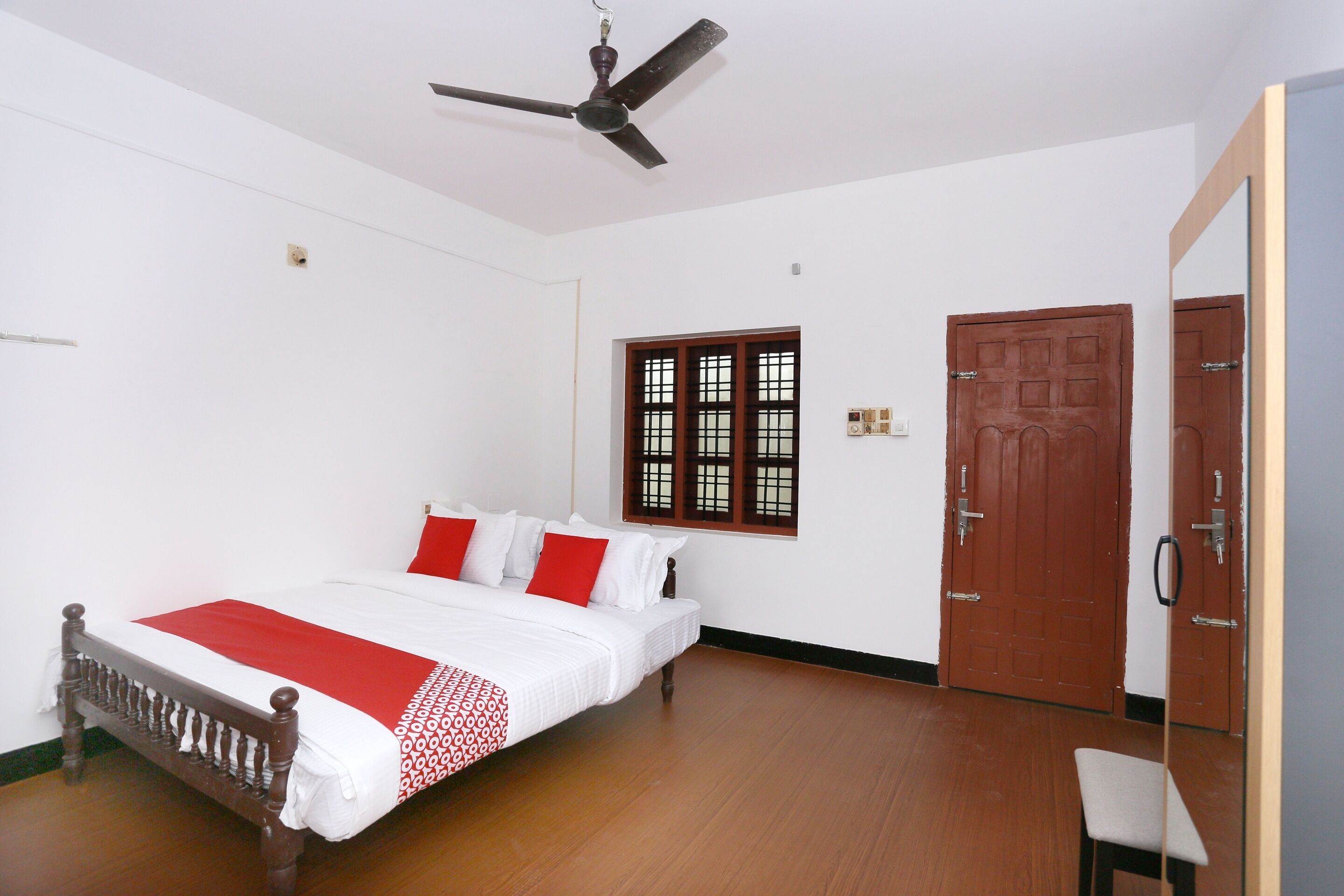 Kaveri Tourist Home by OYO Rooms