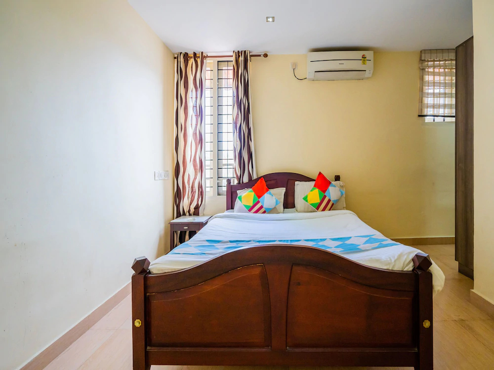 Fort Beach Service Apartment by OYO Rooms