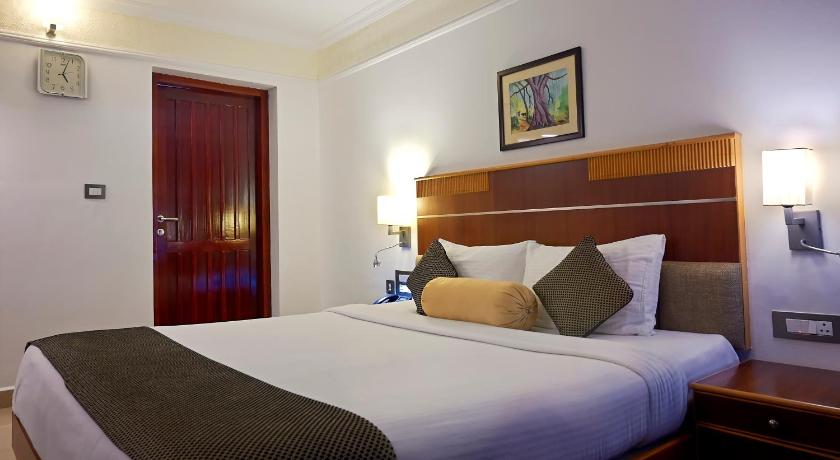 Contour Backwaters Resort & Convention Center