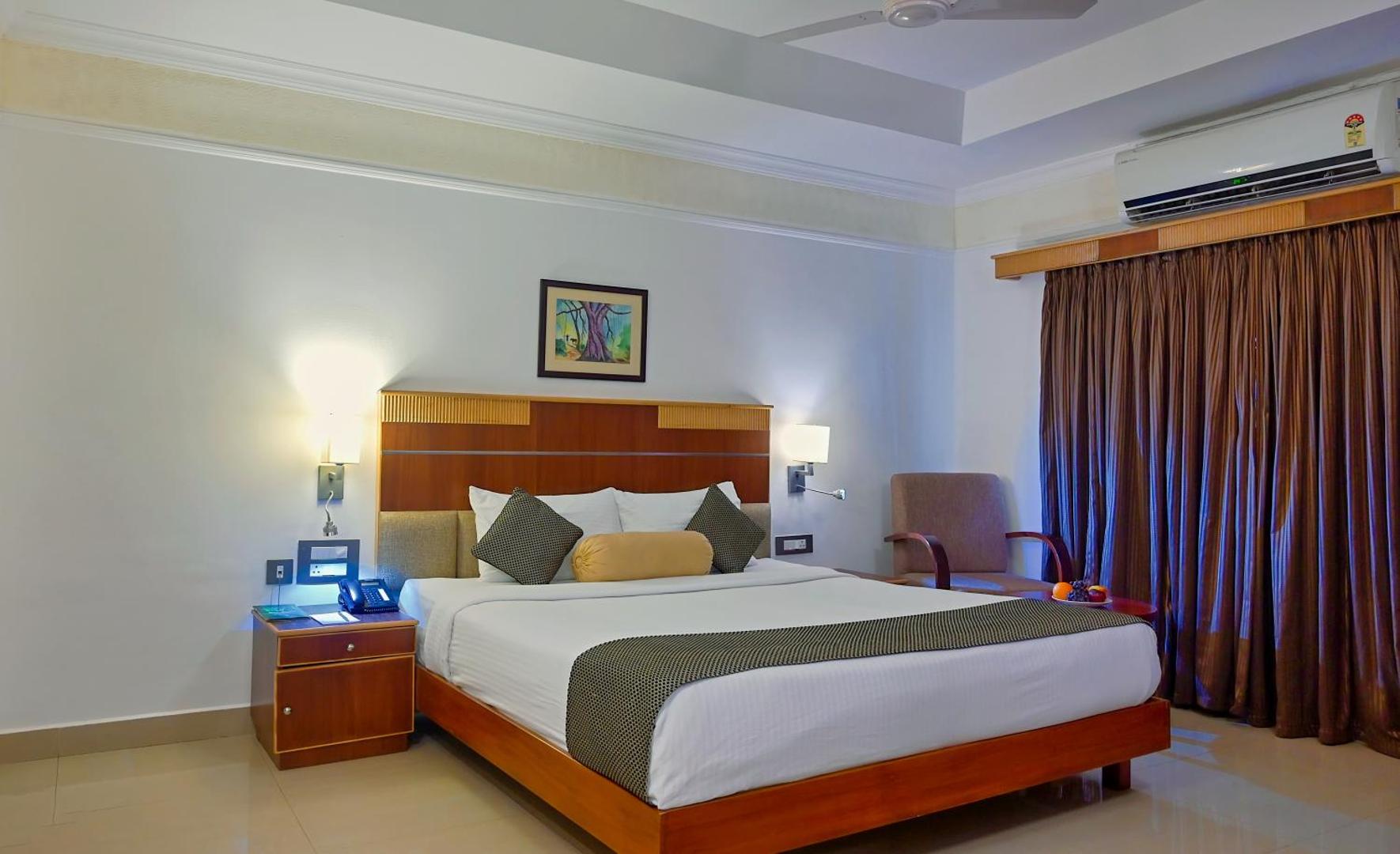 Contour Backwaters Resort & Convention Center