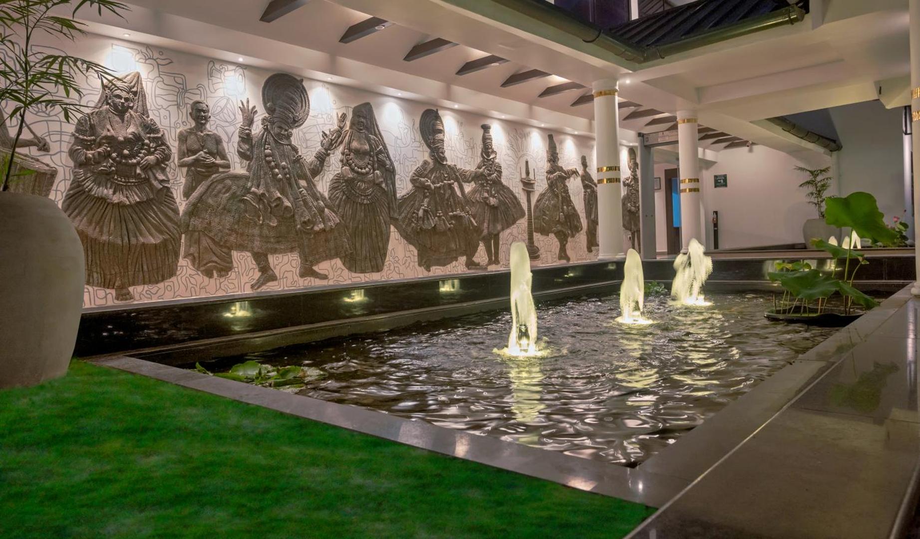 Contour Backwaters Resort & Convention Center