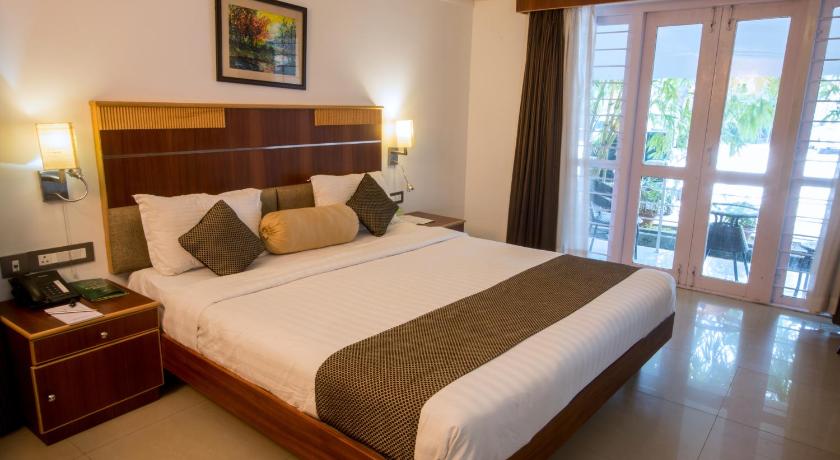 Contour Backwaters Resort & Convention Center