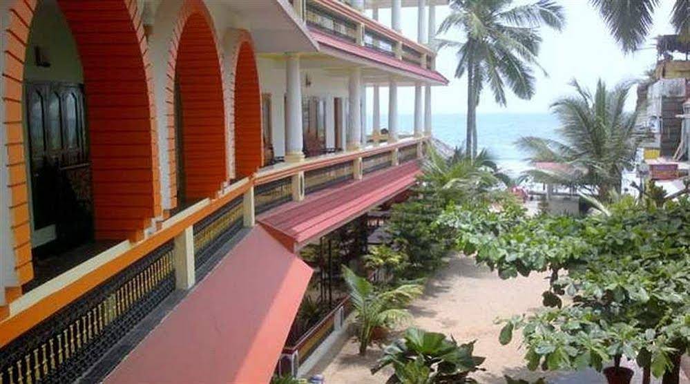 Hotel Beach Florra Inn
