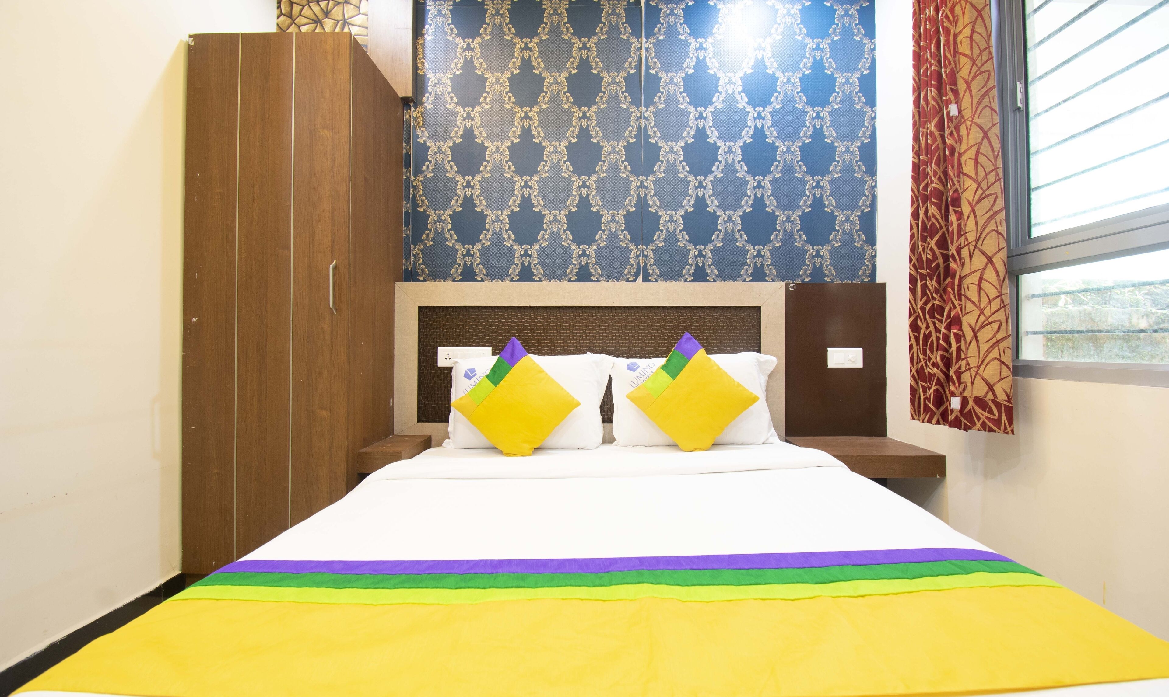 Lumino Rainbow By Treebo