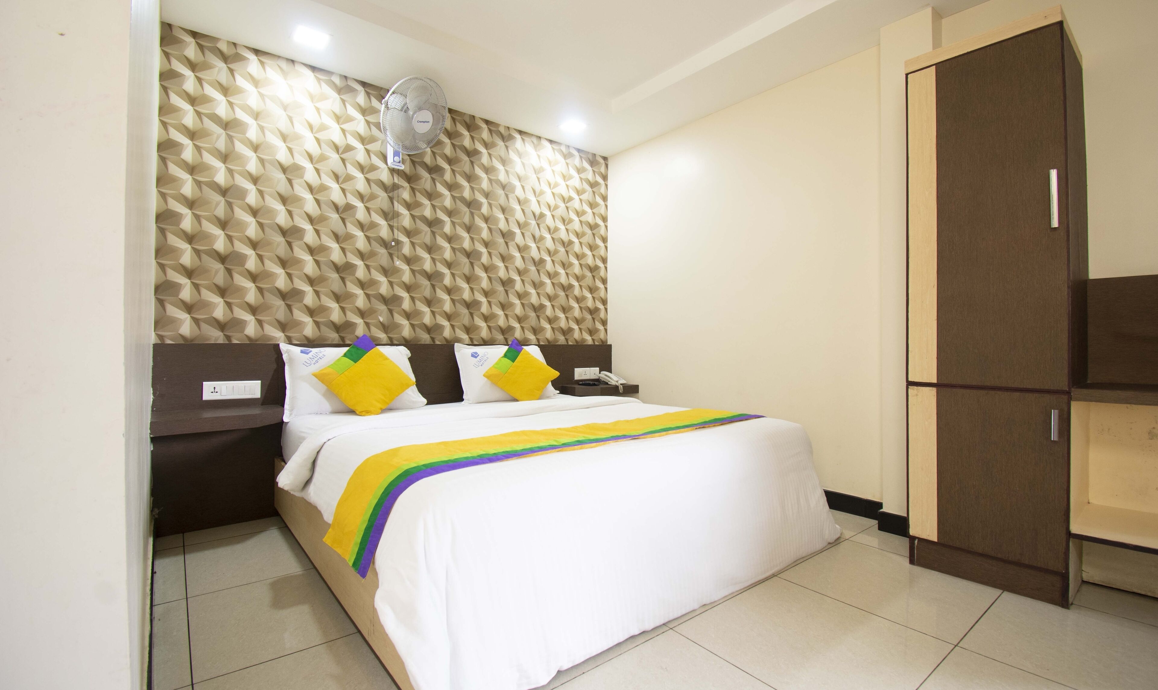 Lumino Rainbow By Treebo