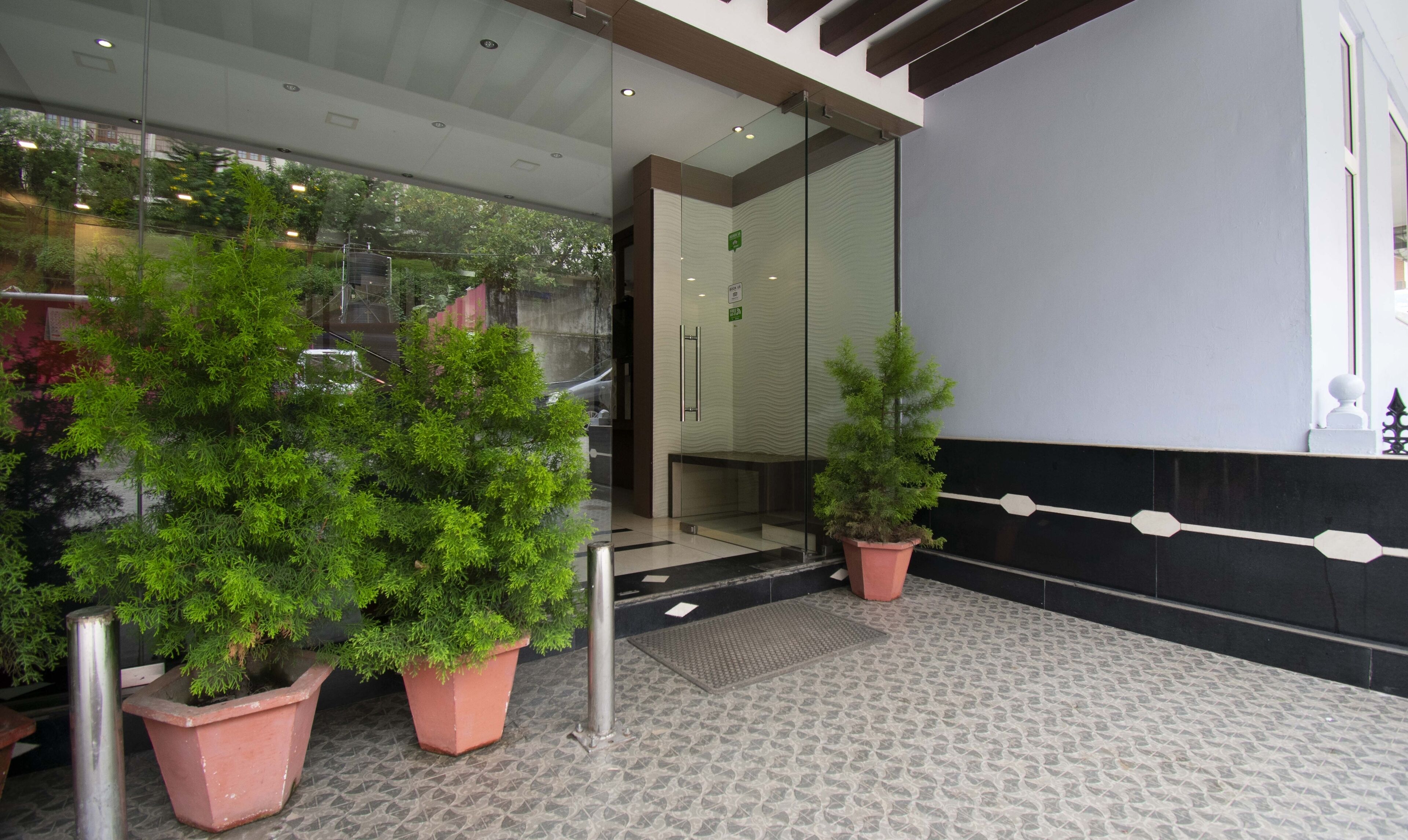 Lumino Rainbow By Treebo