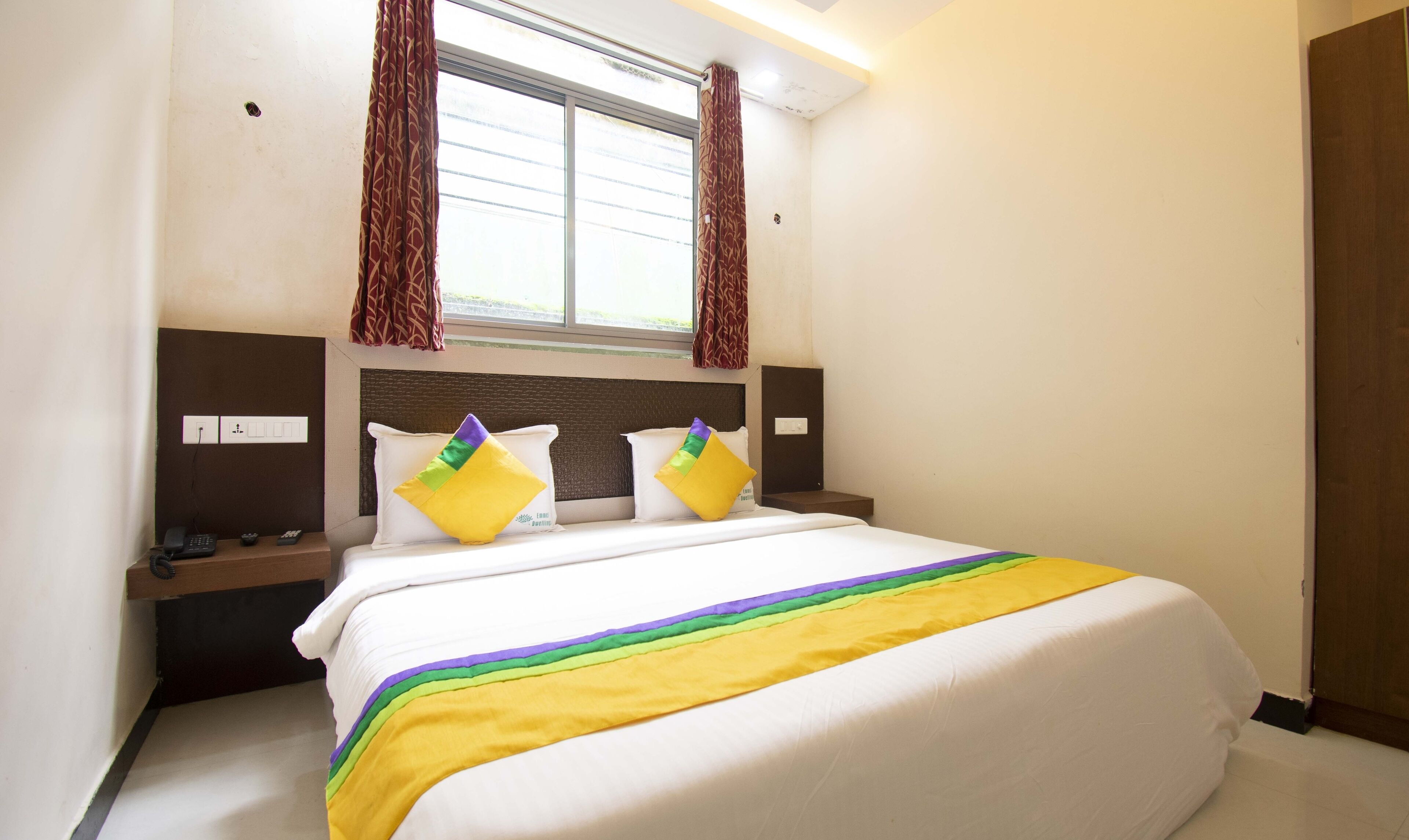 Lumino Rainbow By Treebo