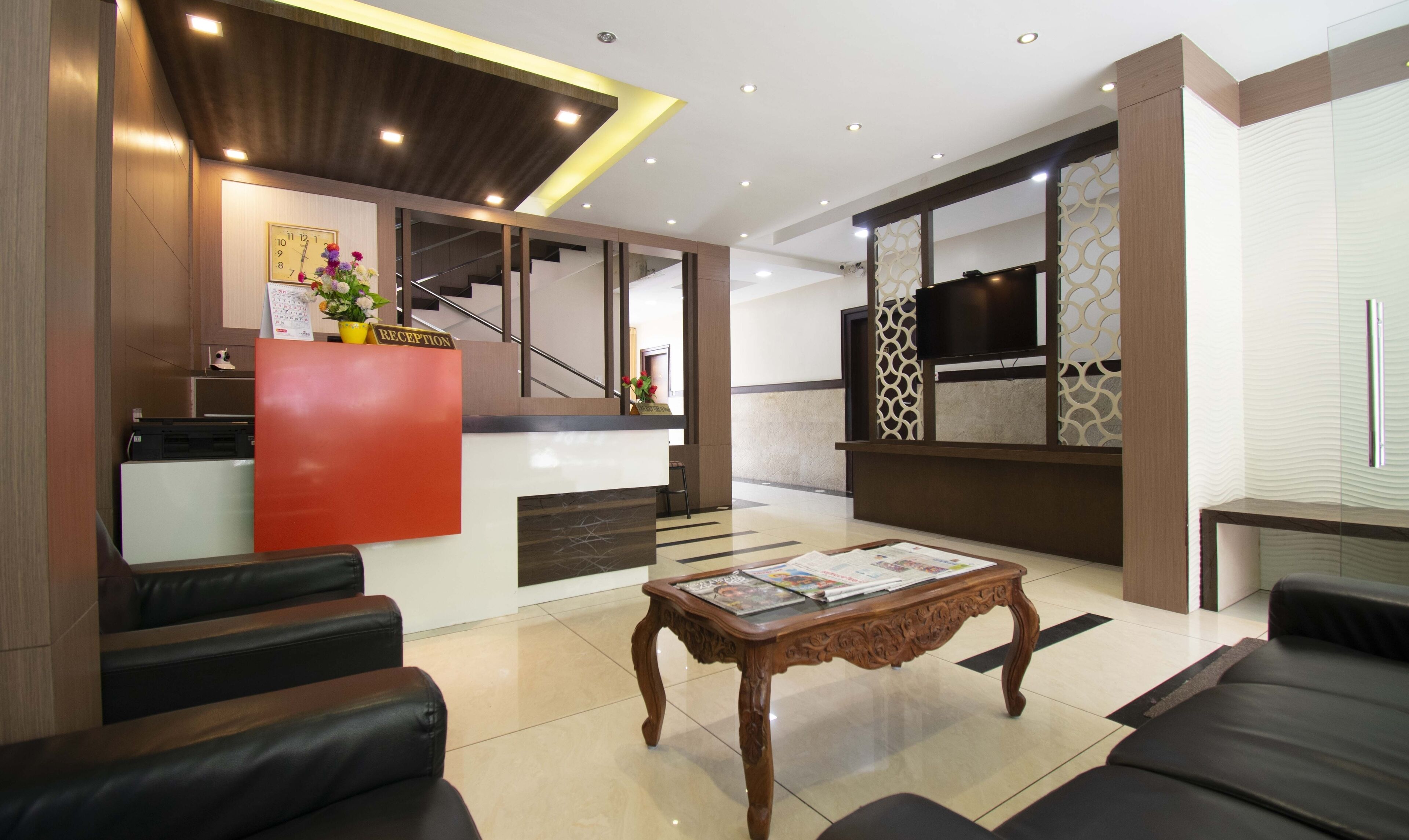 Lumino Rainbow By Treebo