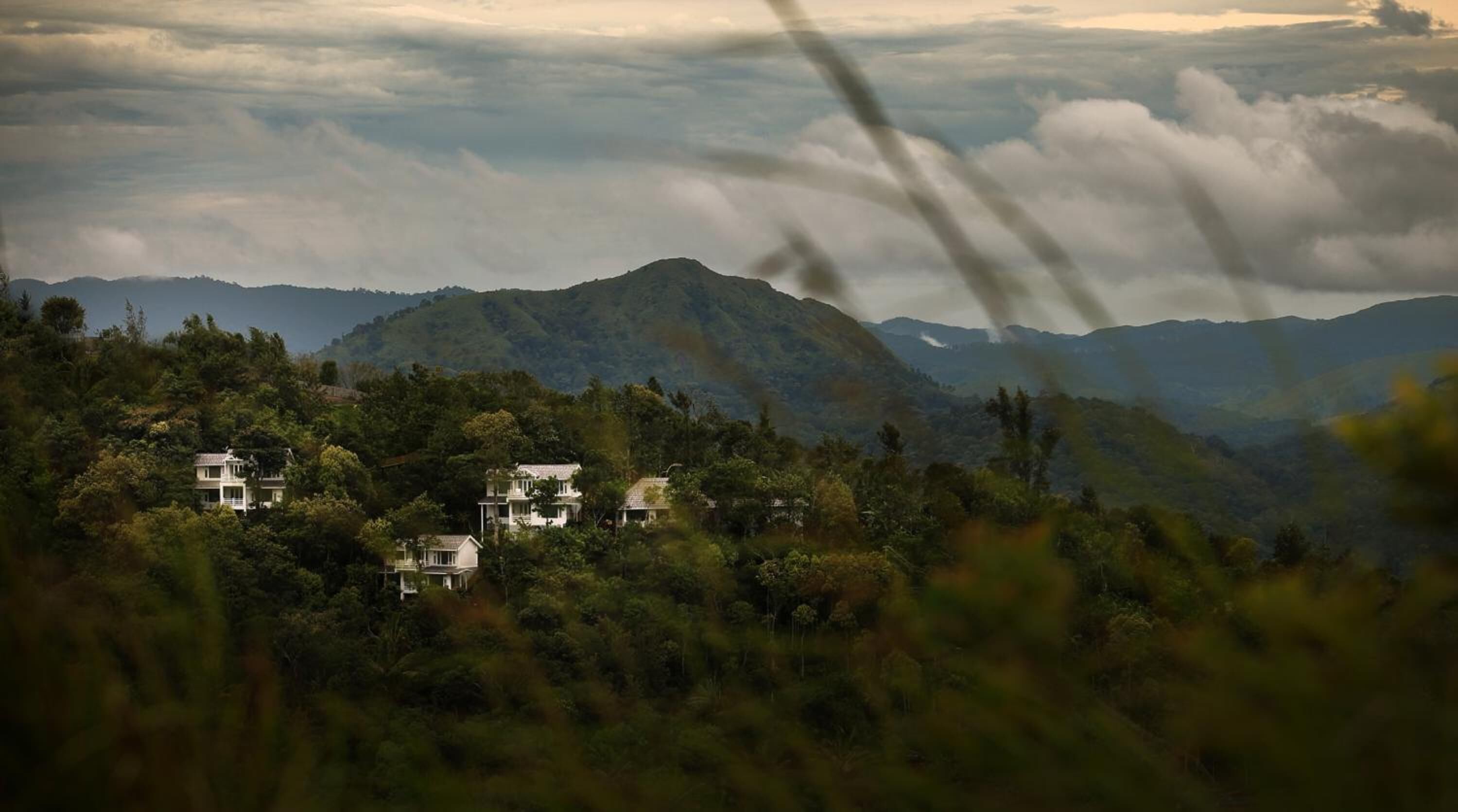 Hills & Hues