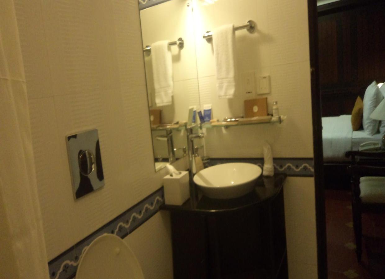 Vasundhara Sarovar Premiere