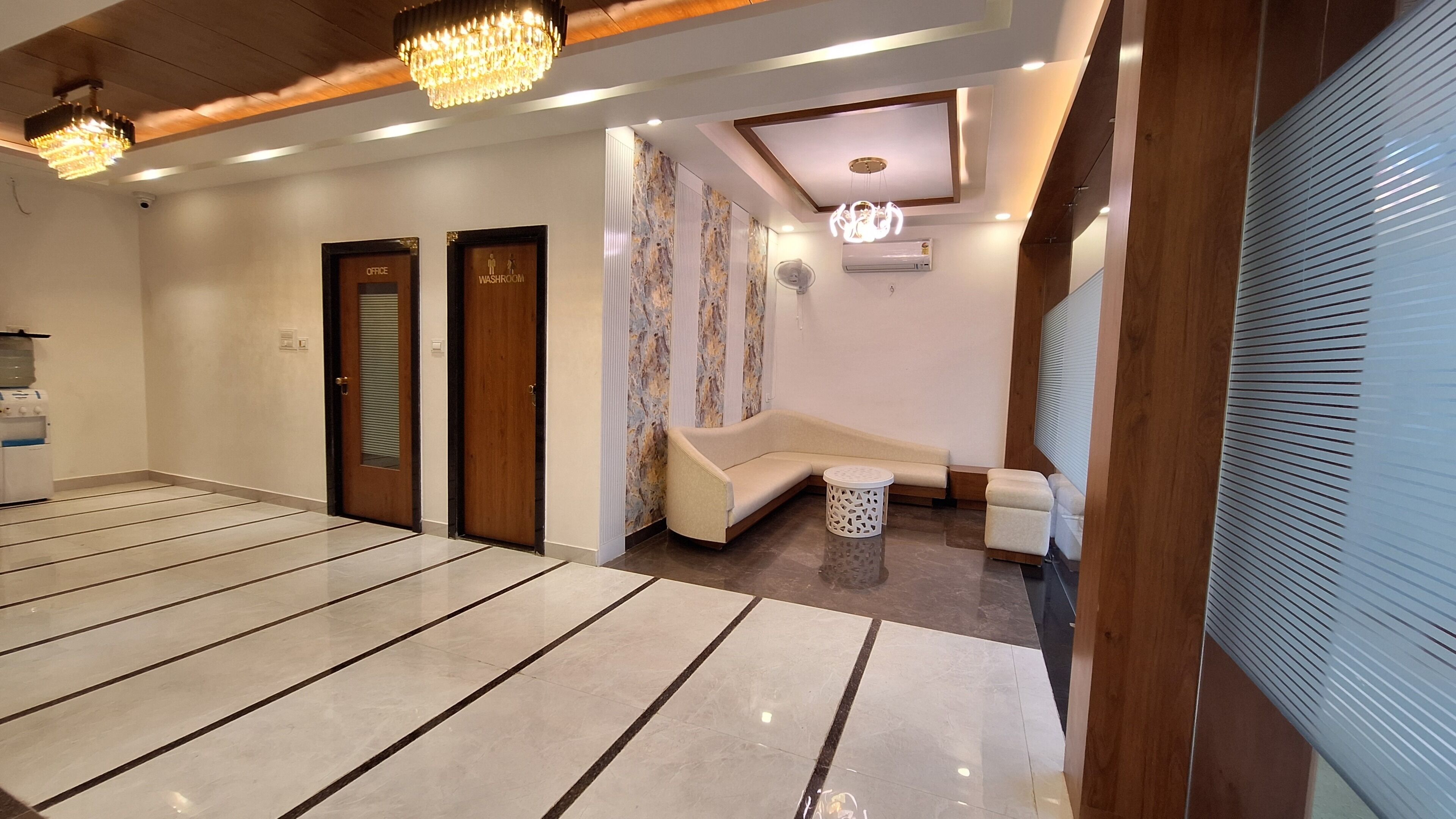 Hotel Lotus Blue By De Tulip