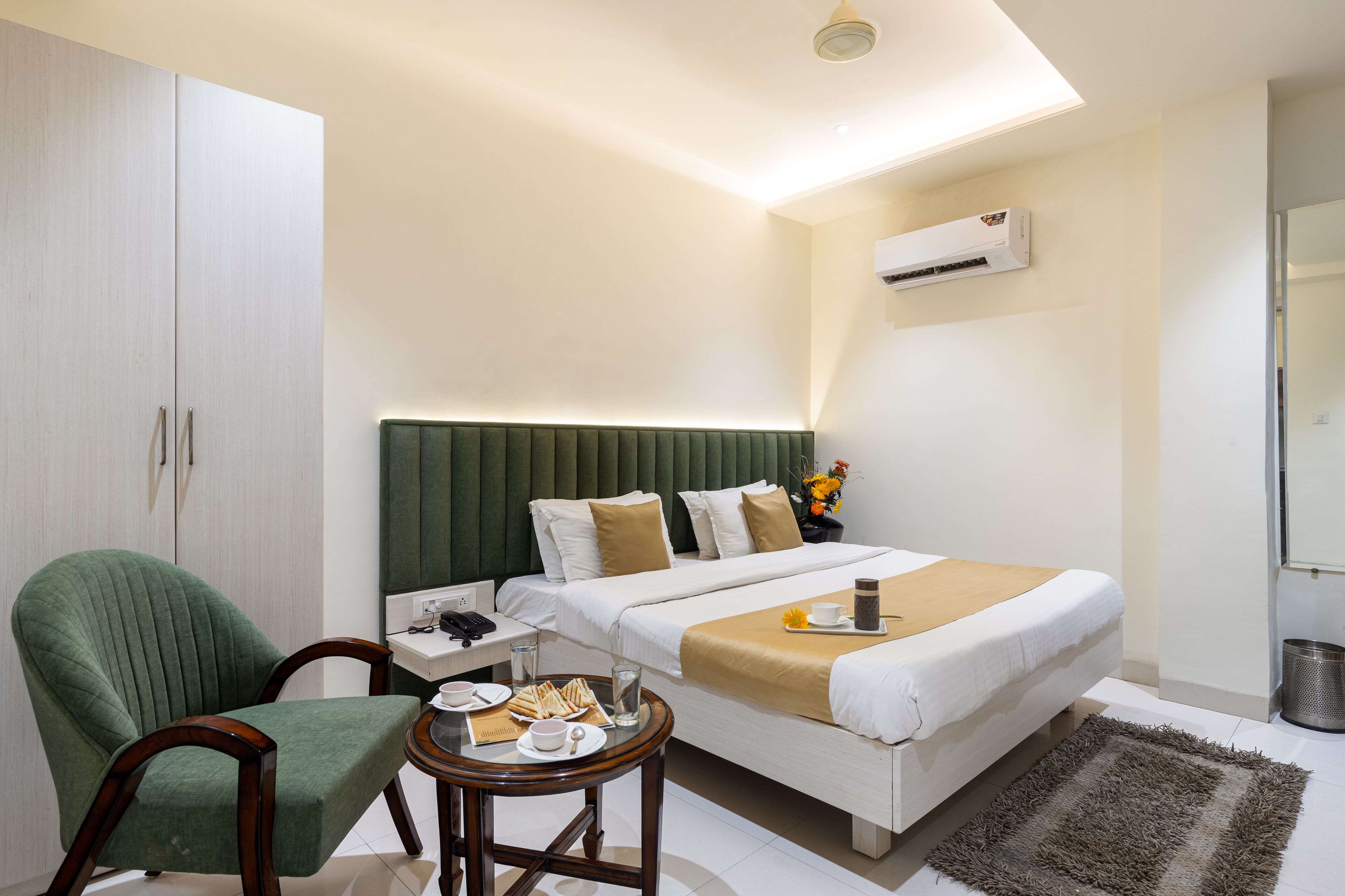Hotel Morya Meghdoot