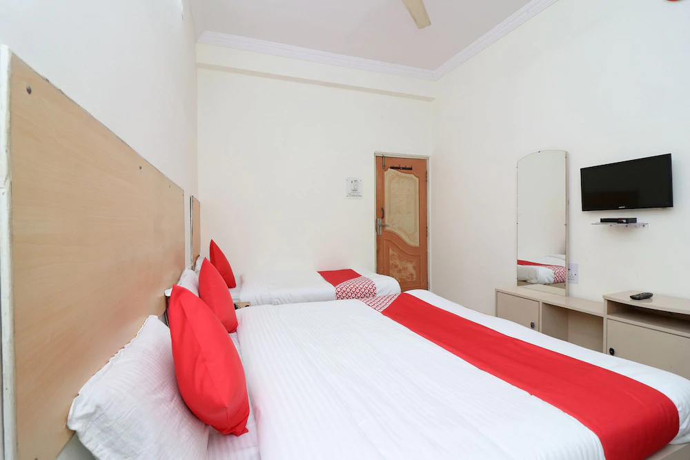 Hotel Shikhar Palace by OYO