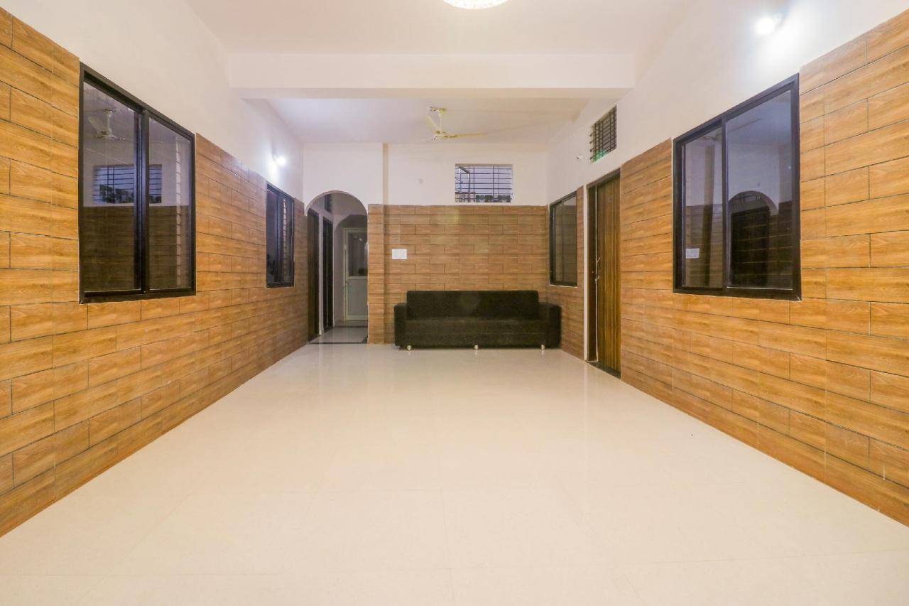 Krishna Palace by OYO Rooms
