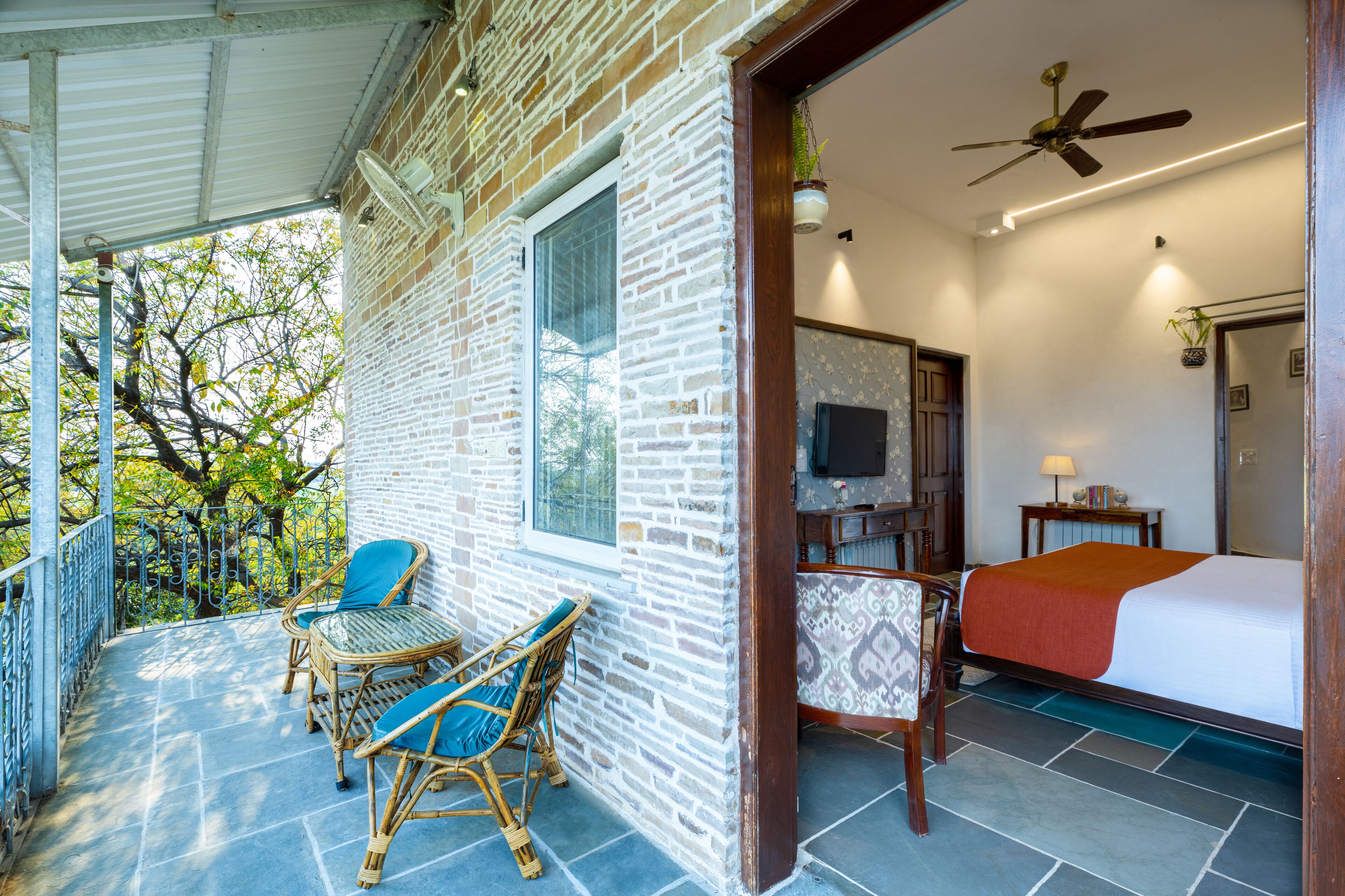 Moonstone Bhopal Ama Stays & Trails