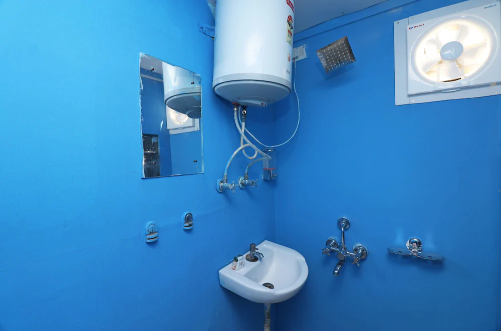 OYO 23419 People's Club