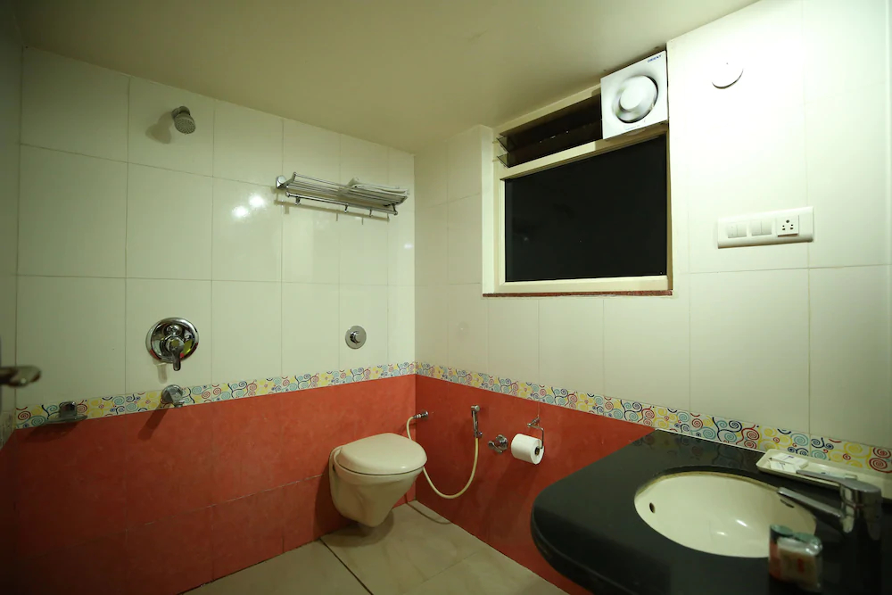 Pleasure Inn by OYO Rooms